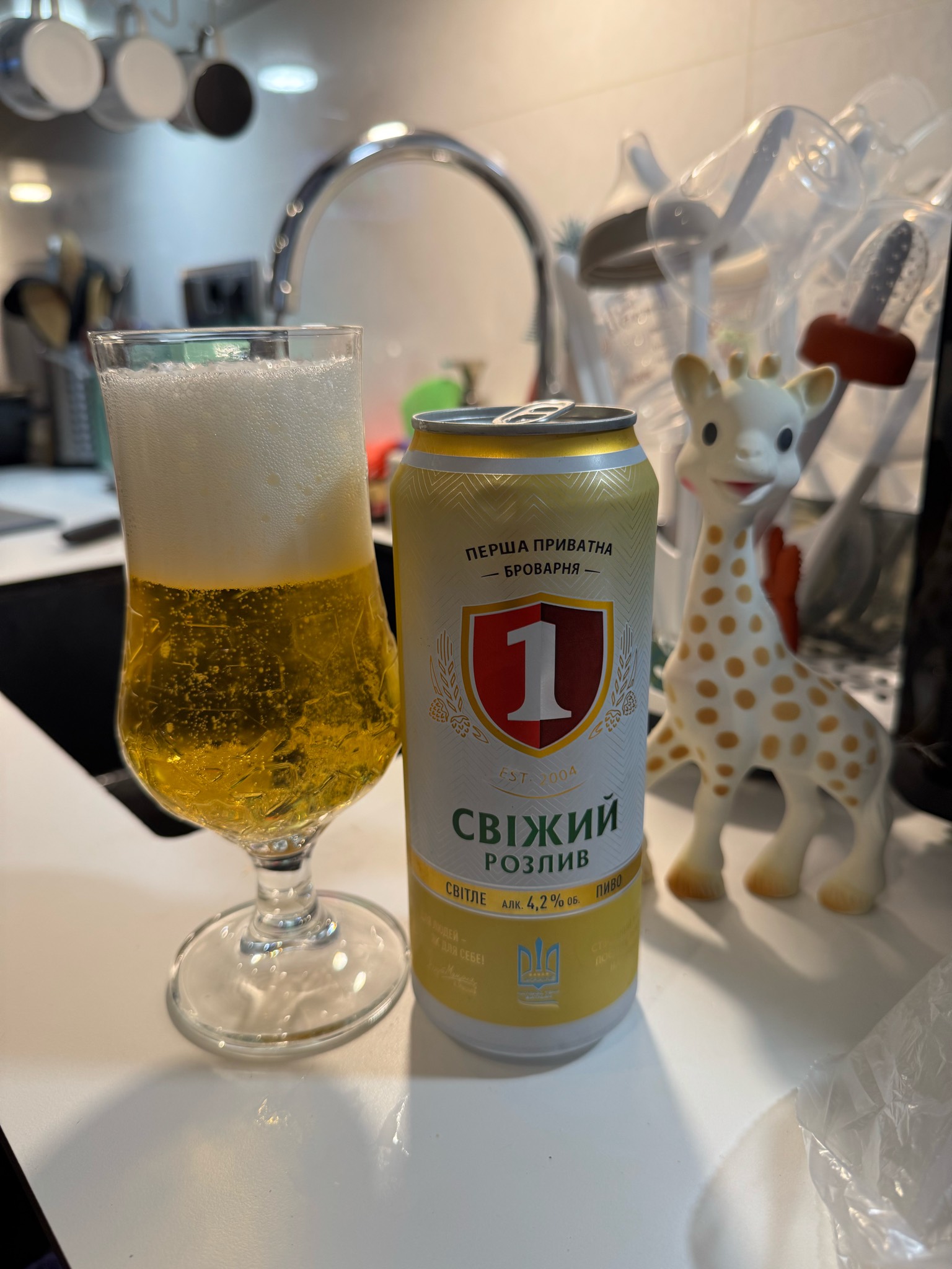 Свіжий Розлив, Persha Pryvatna Brovarnya / Перша Приватна Броварня (Oasis Beverages)