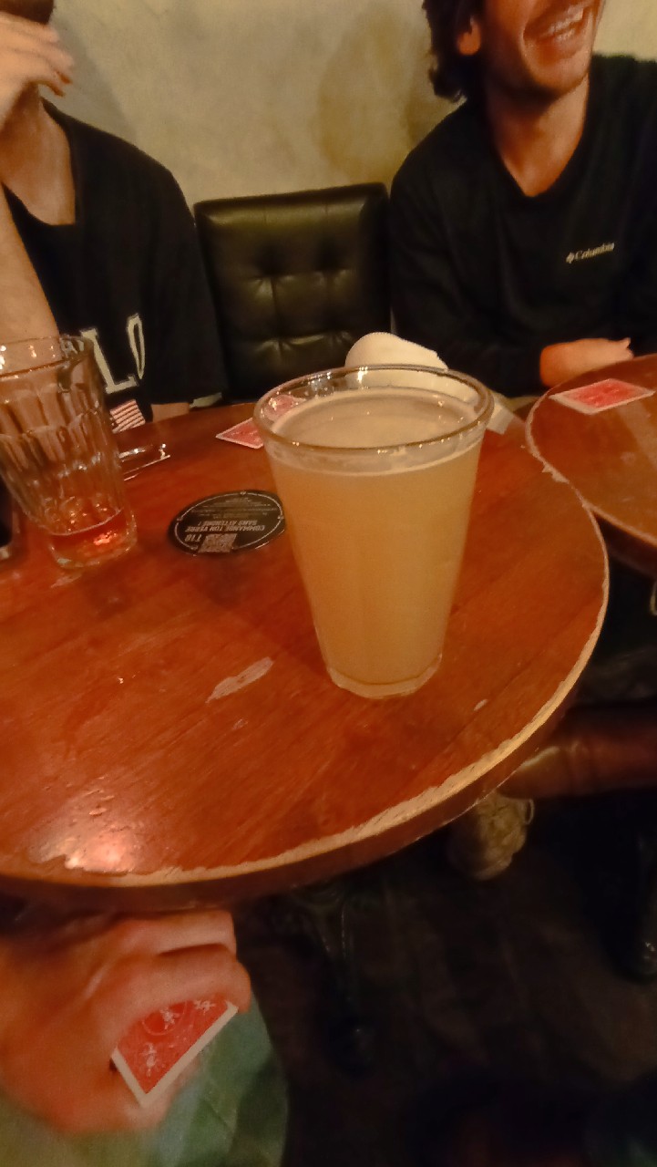 Au Pied De L'arc-en-Ciel, Fauve