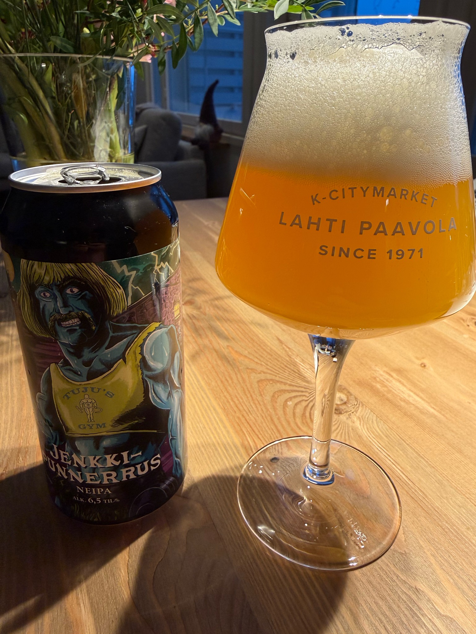 Jenkkipunnerrus, Panimoyhtiö Tuju