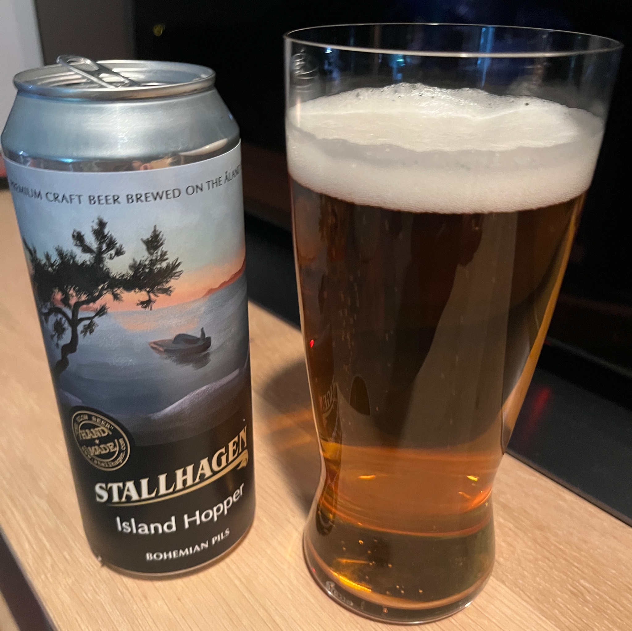 Island Hopper, Stallhagen