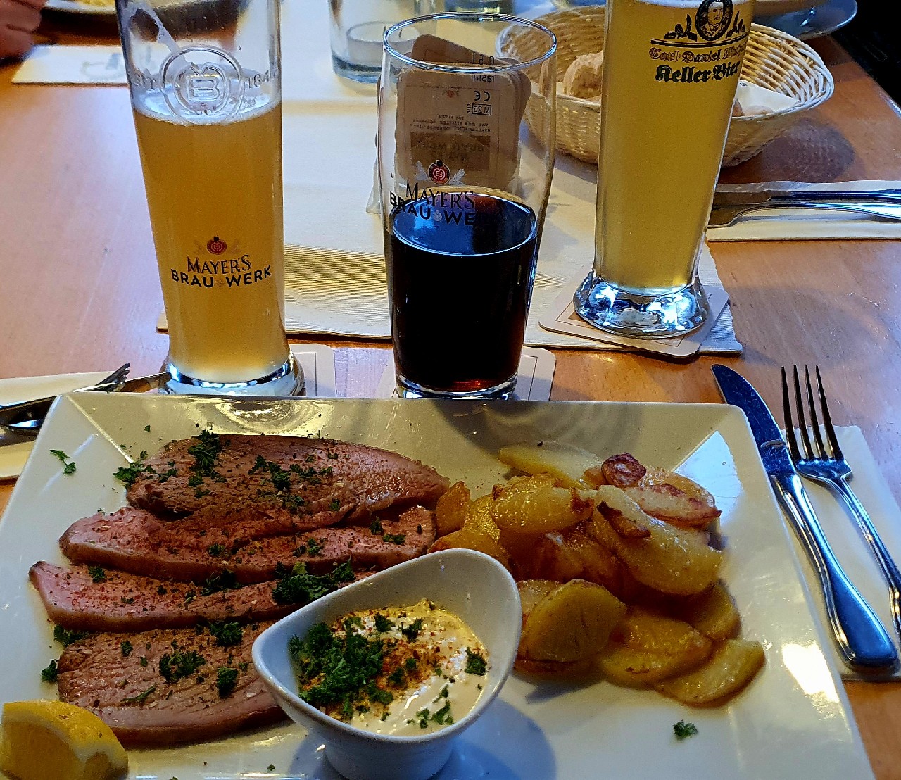 Mayers Black & dry, Privatbrauerei Gebr. Mayer