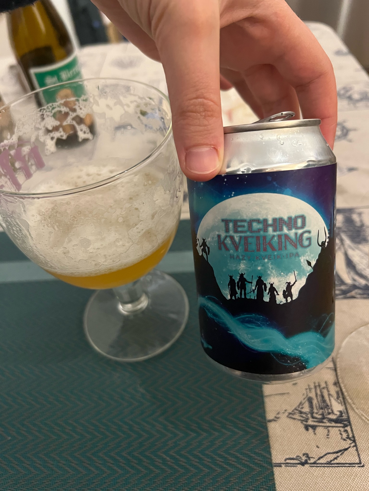 Techno Kveiking, 1B2T