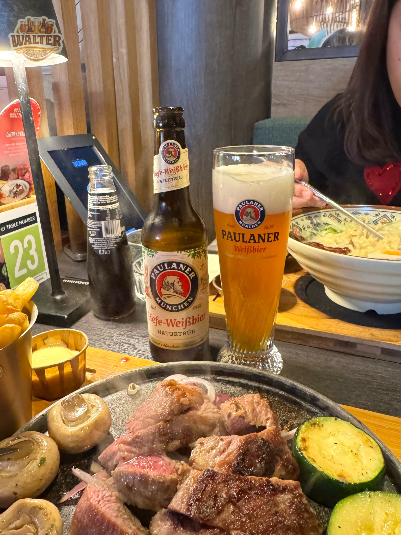 Paulaner Hefe-Weißbier Dunkel, Paulaner Brauerei