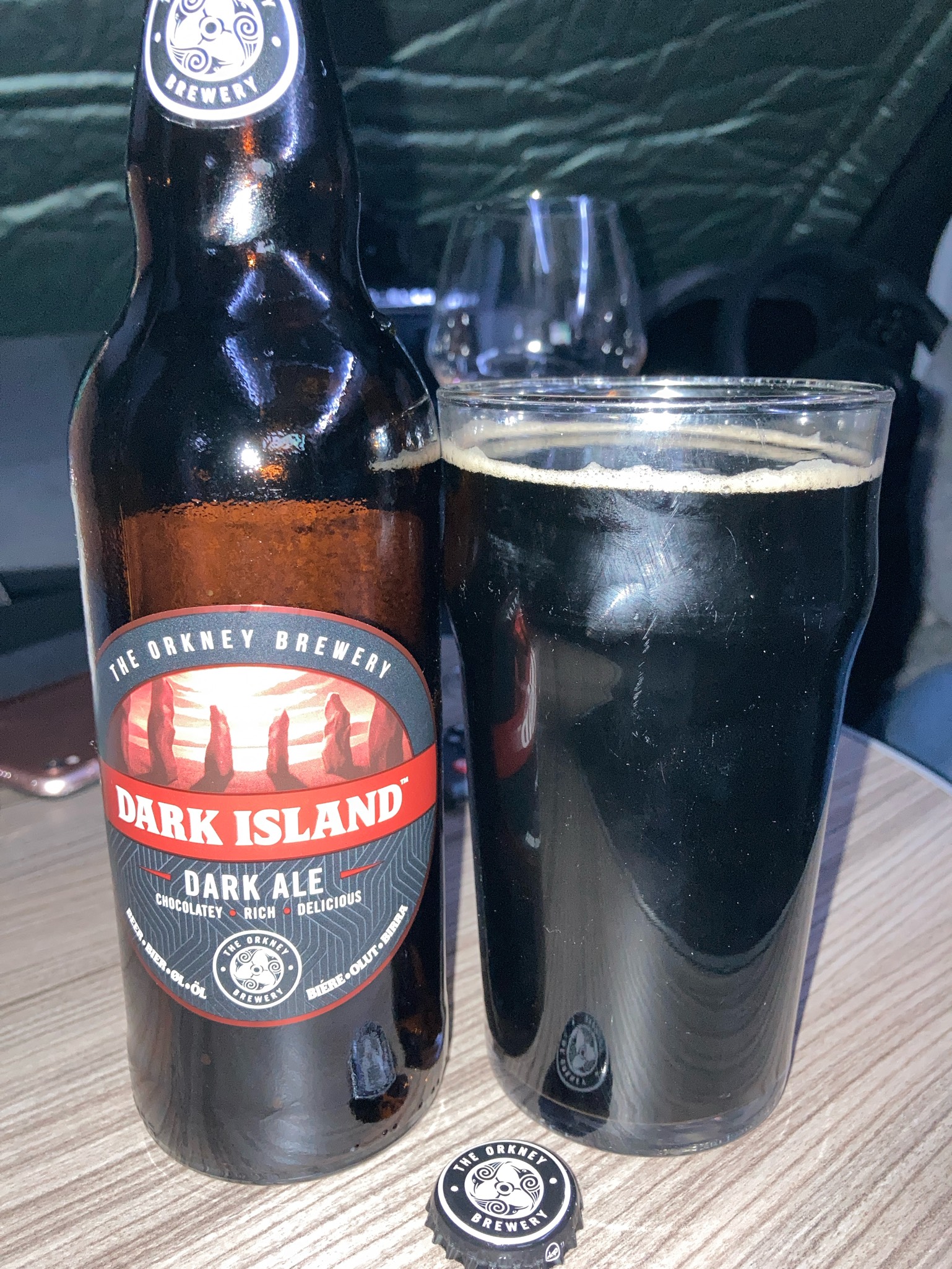 Dark Island, The Orkney Brewery (Sinclair Breweries)