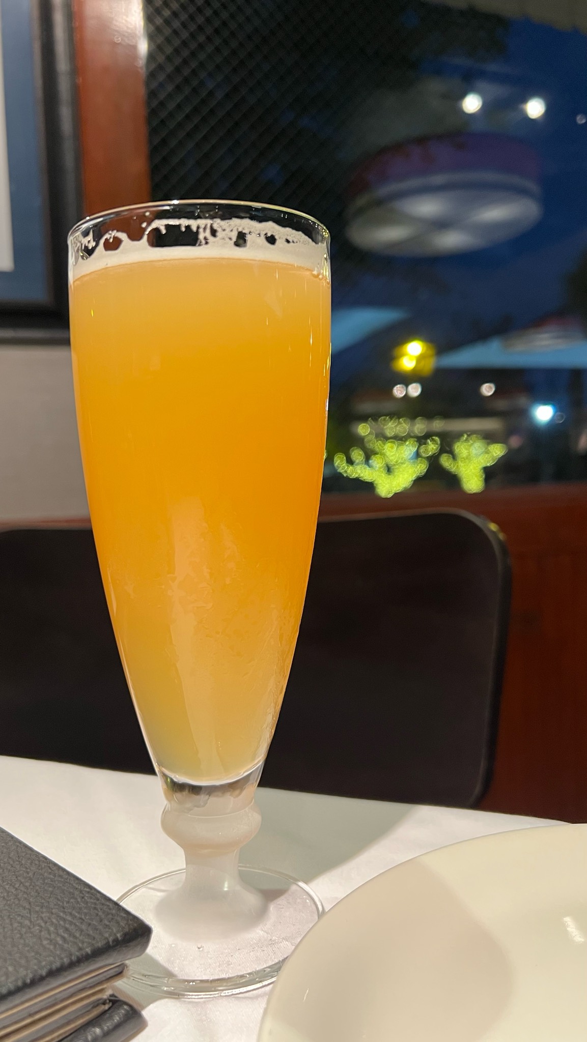 LONE PINT YELLOW ROSE IPA, Lone Pint Brewery