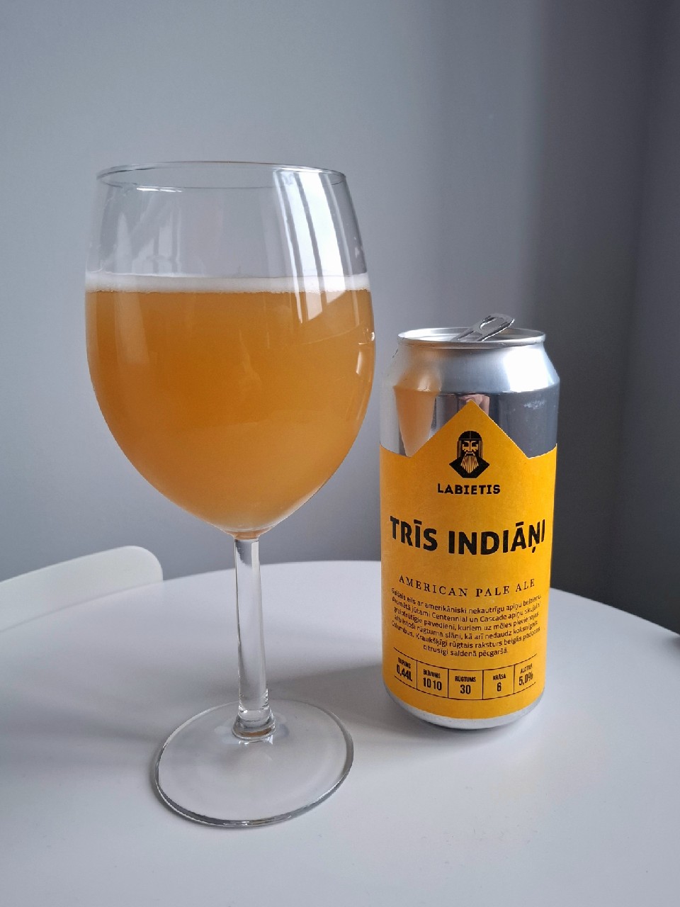 Trīs Indiāņi, Latvia