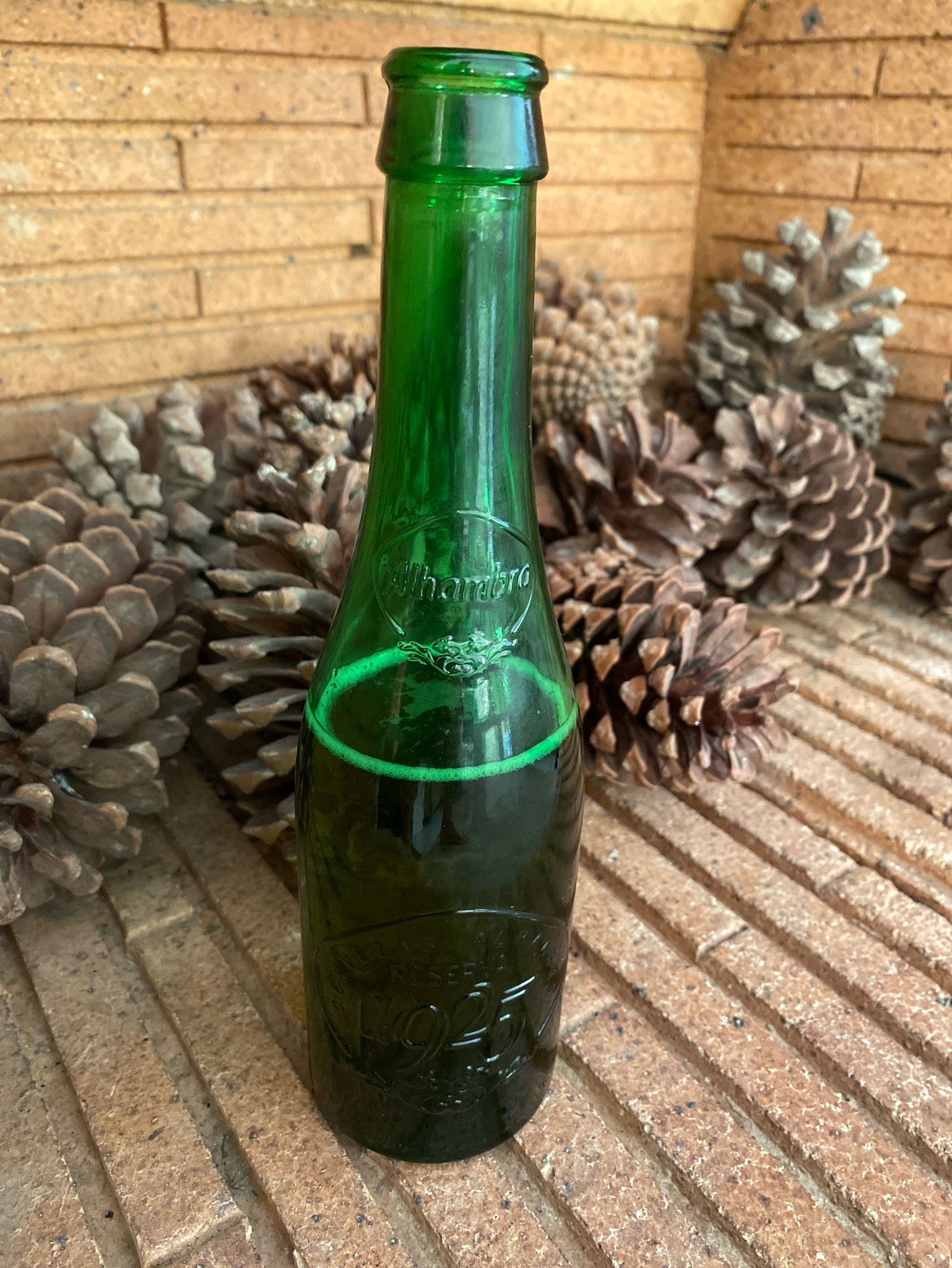 Alhambra Reserva 1925, Alhambra (Grupo Mahou-San Miguel)