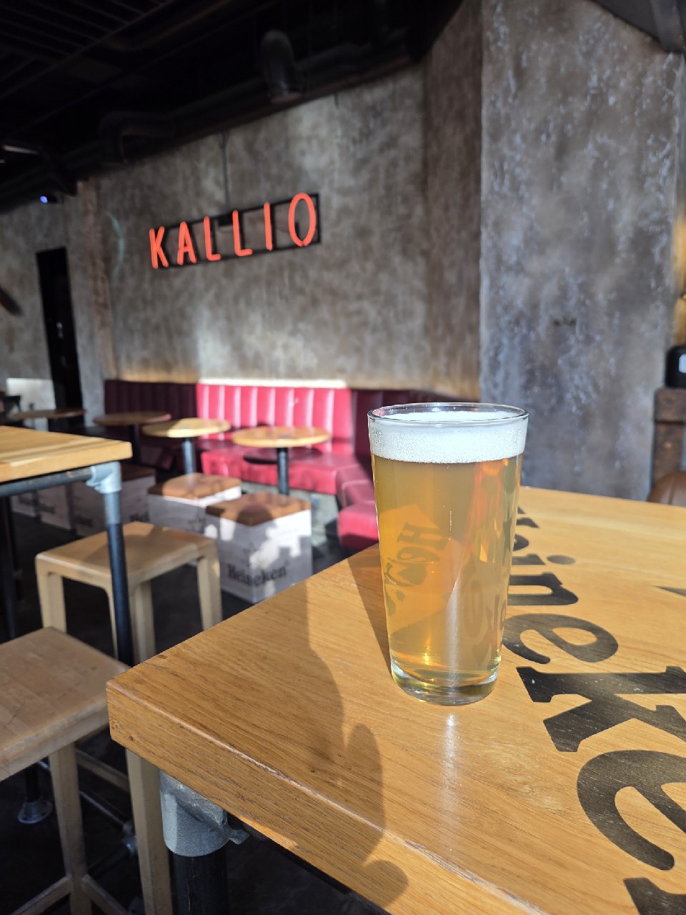 Loral of the Rings, Finland