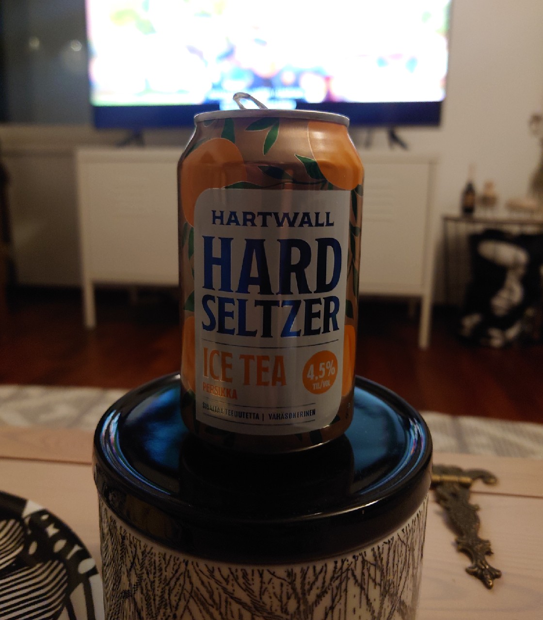 Hard Seltzer Ice Tea Persikka, Finland