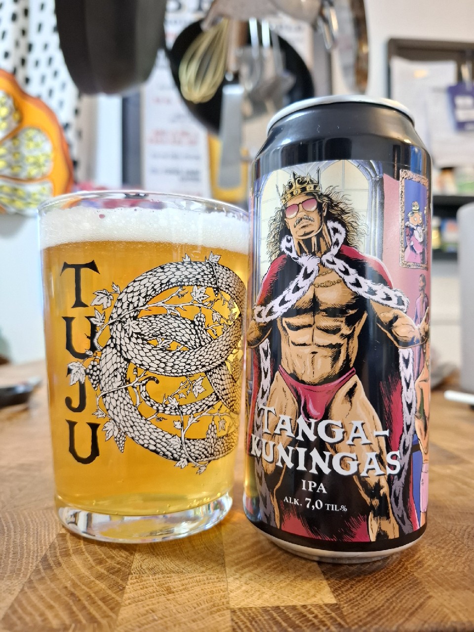 Tangakuningas, Finland