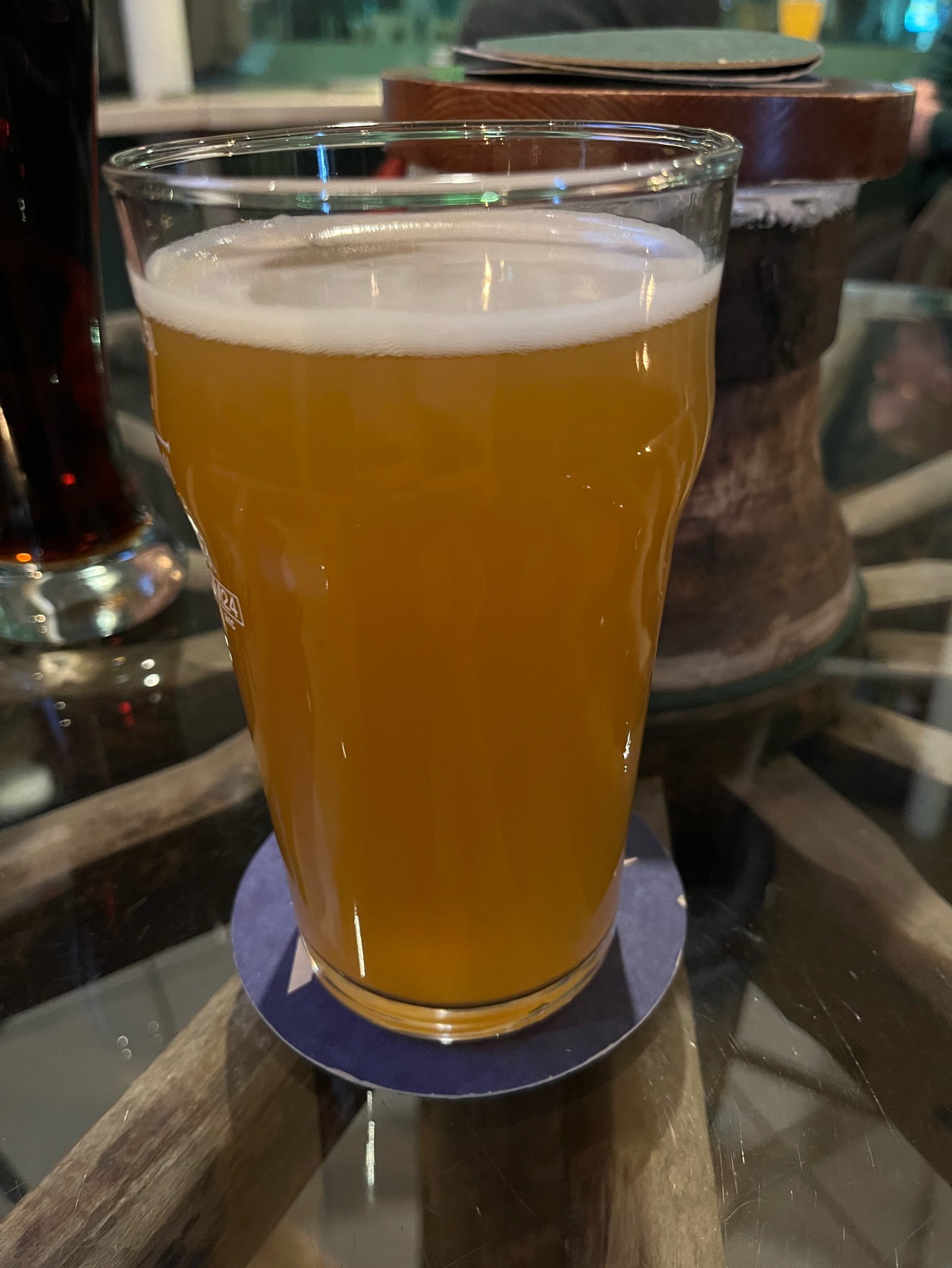 Ayinger Weizenbock, Ayinger Privatbrauerei