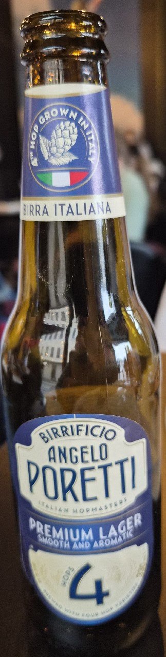 4 Luppoli L'Originale / 4 Hops / Premium Lager, Italy