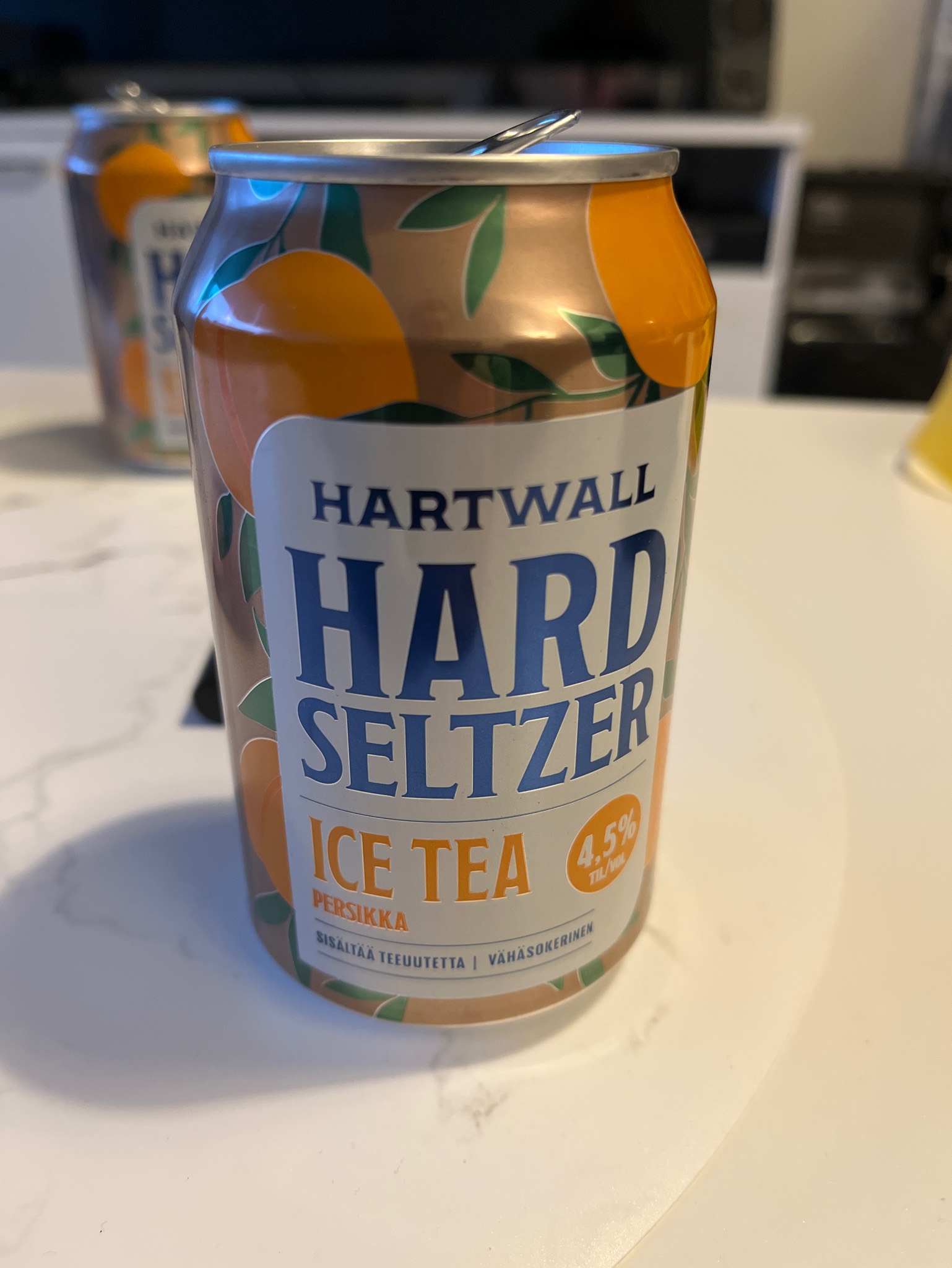 Hard Seltzer Ice Tea Persikka, Finland