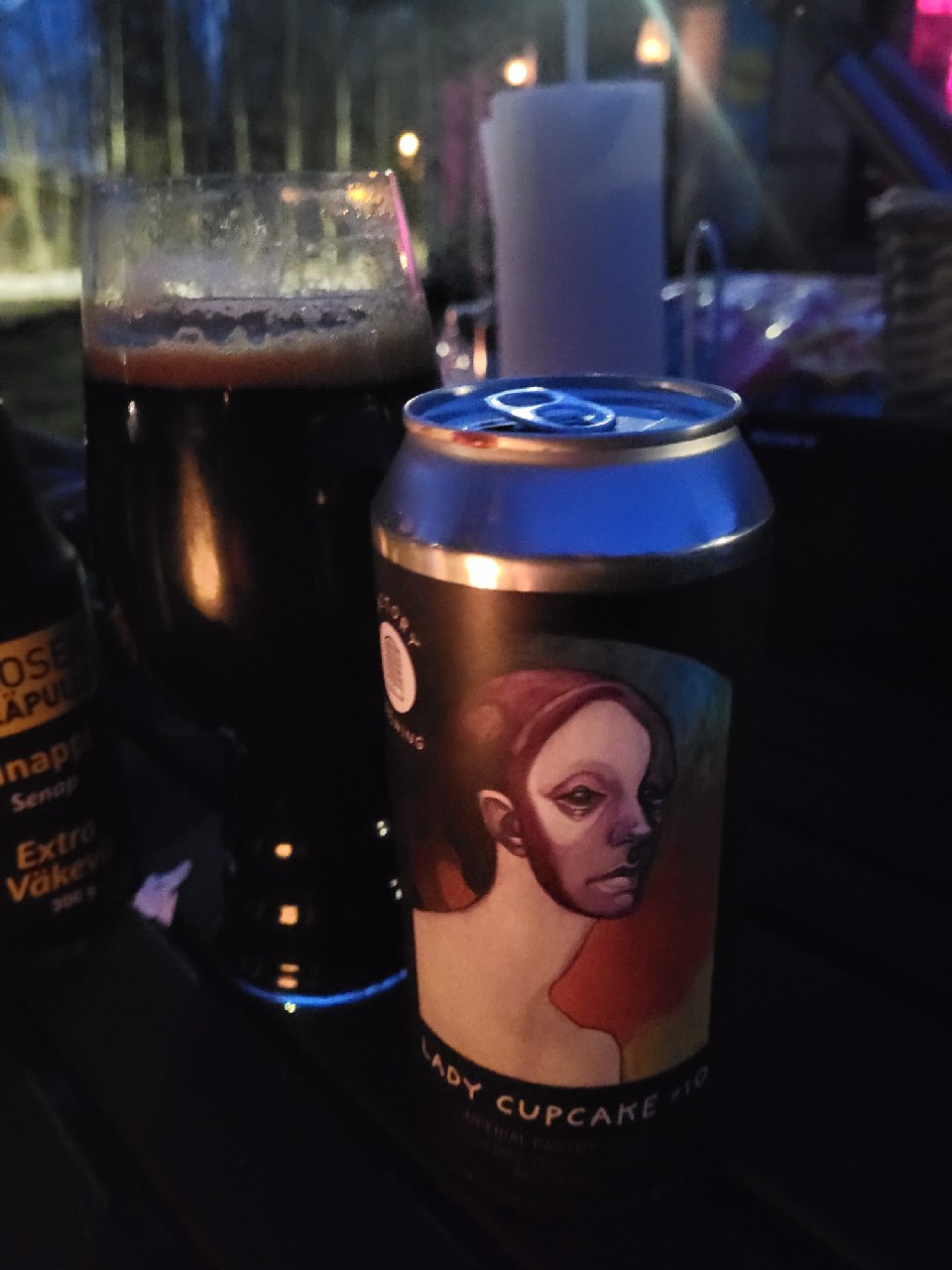 Lady Cupcake #10 (Cocoa Nibs, Vanilla & Caramel), Finland