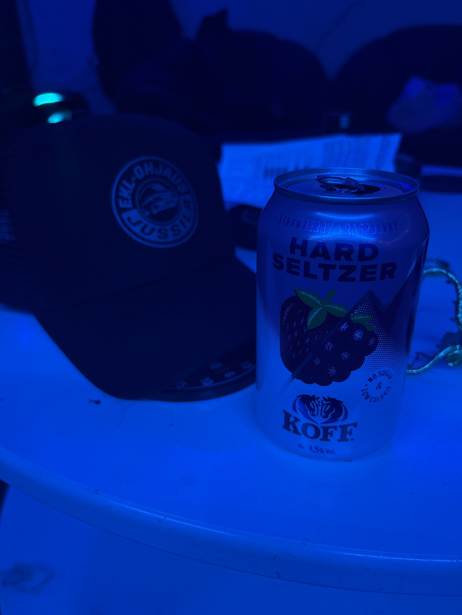 KOFF Hard Seltzer Strawberry & Raspberry, Finland