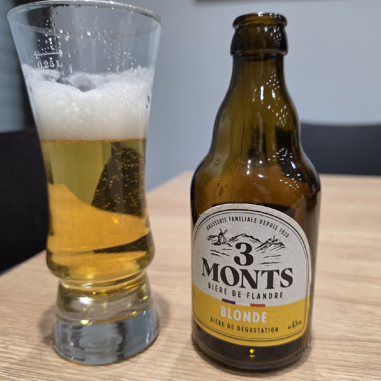 3 Monts Bière De Flandre, 3 Monts (Saint Sylvestre)