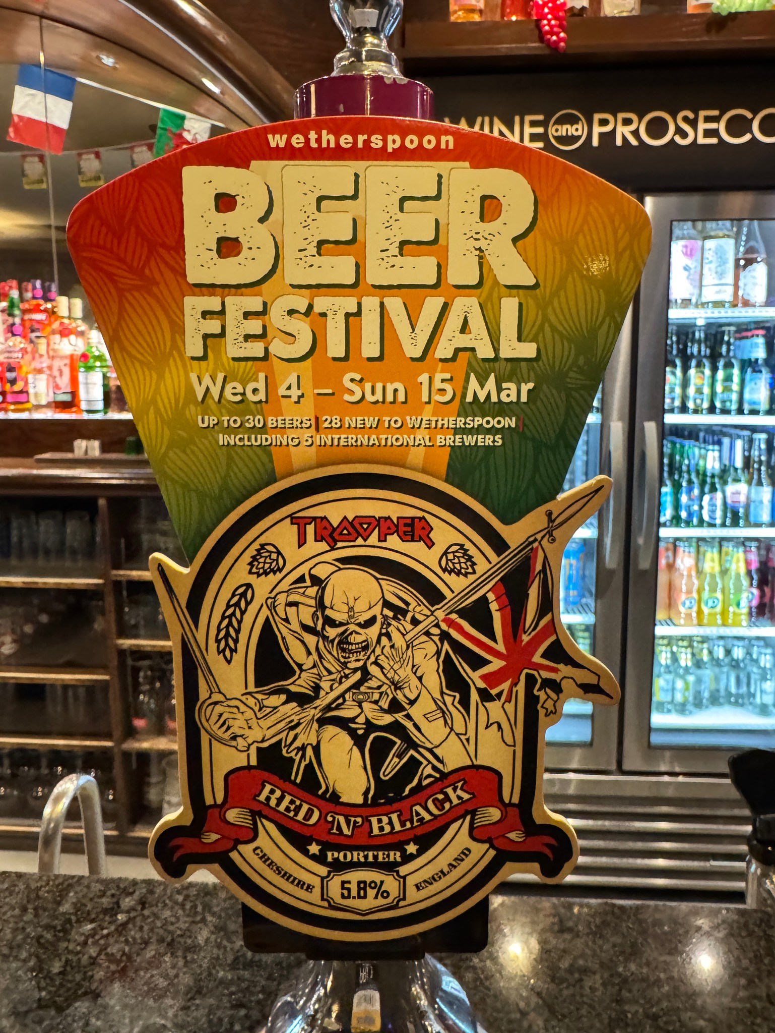 Trooper: Red 'N' Black Porter, Robinsons Brewery