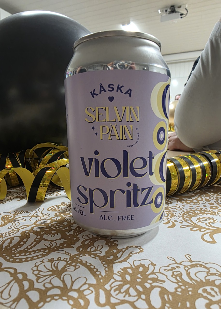 Selvin Päin Violet Spritz, Kåska