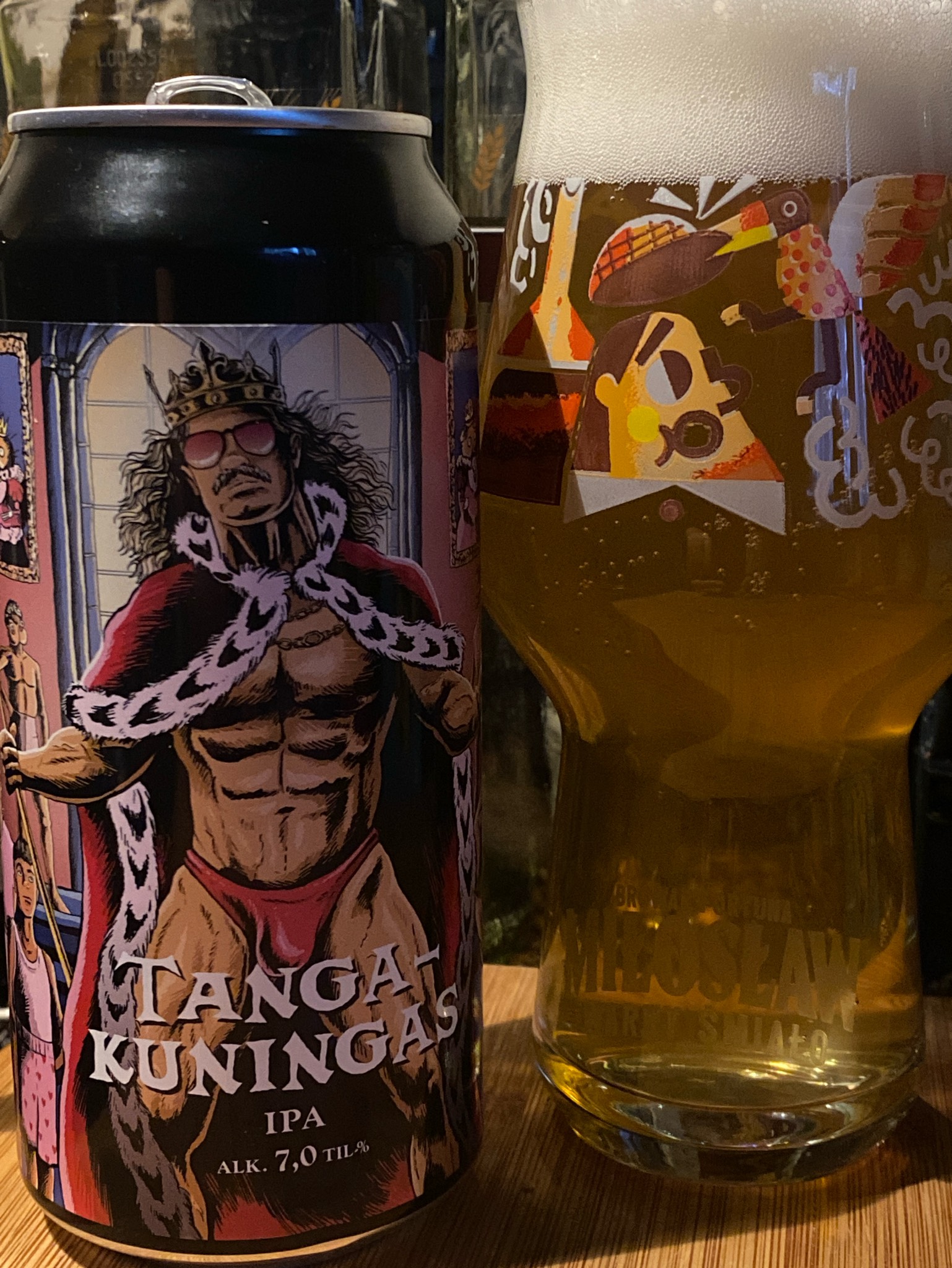 Tangakuningas, Finland