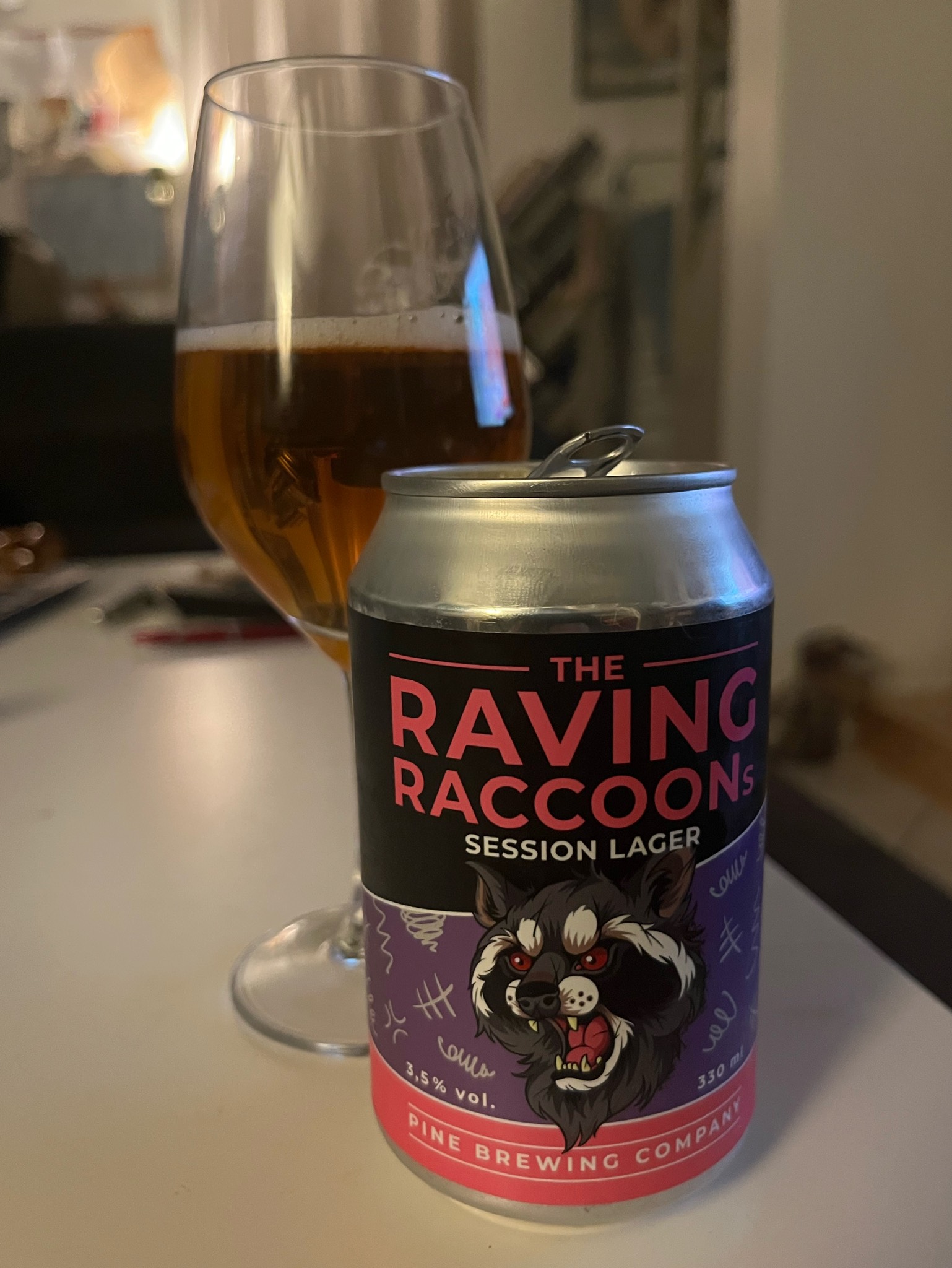 the raving raccoon session lager, Sweden