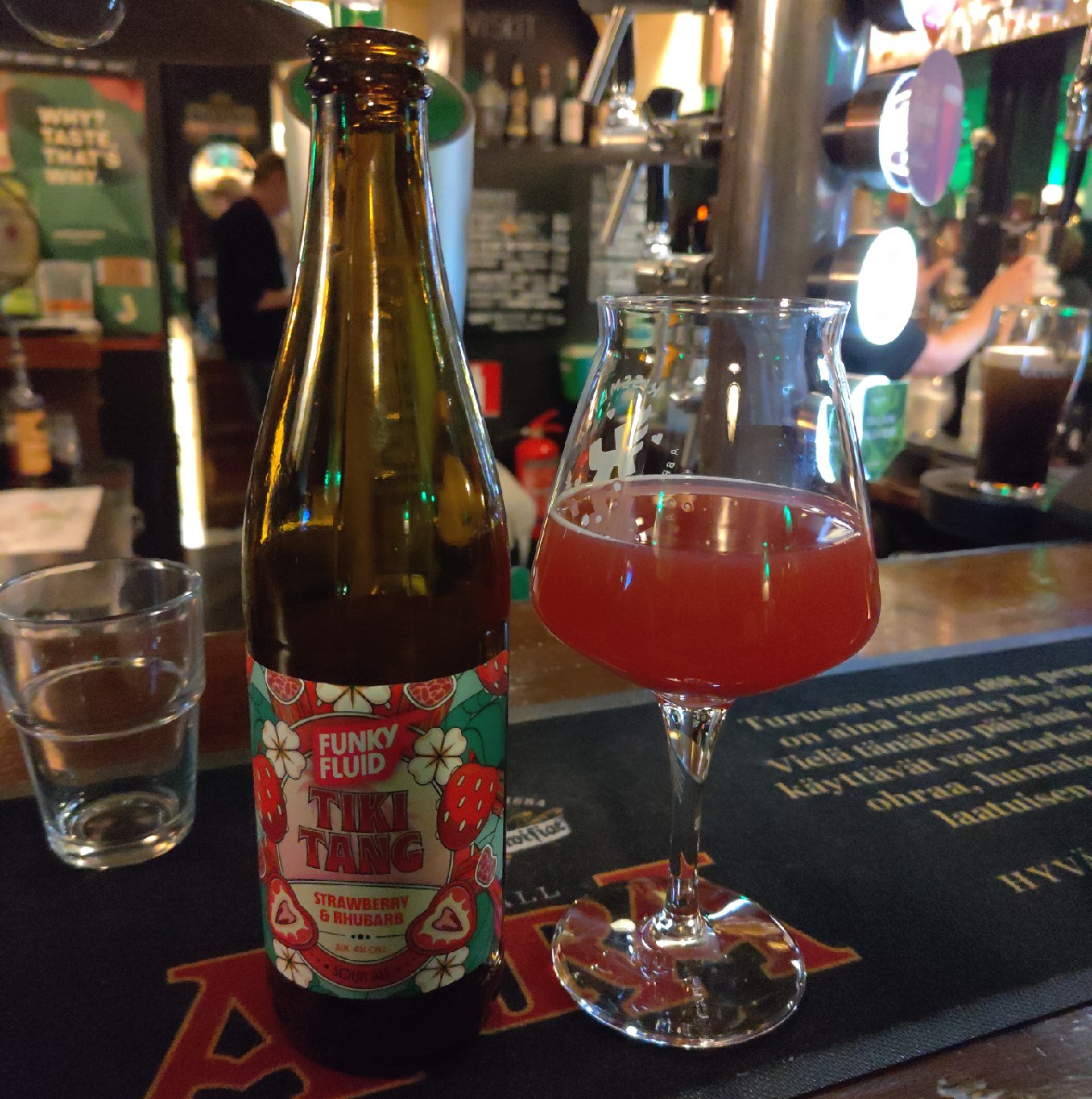Tiki Tang: Strawberry & Rhubarb, Poland