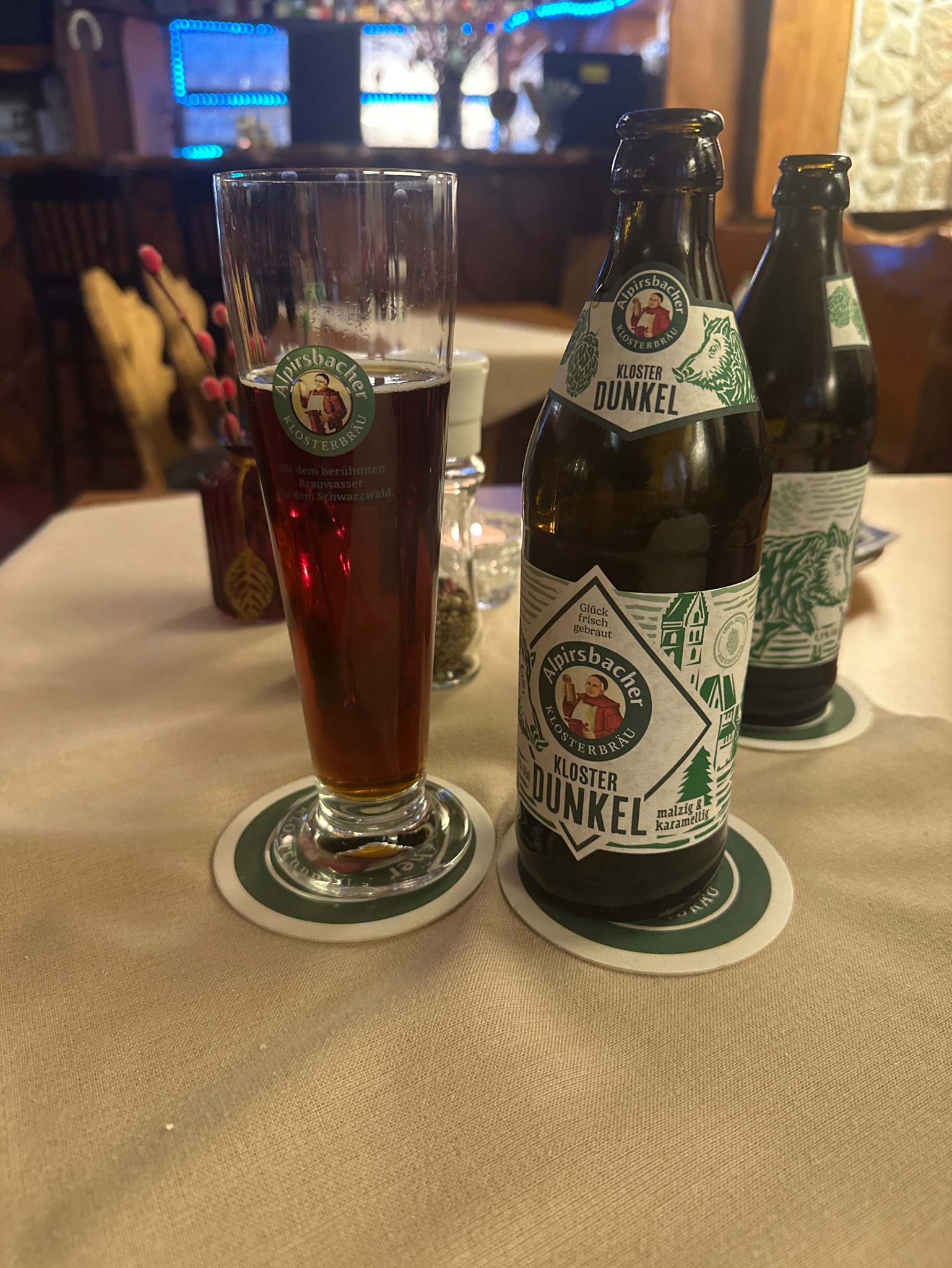 Alpirsbacher Kloster Dunkel, Alpirsbacher Klosterbräu