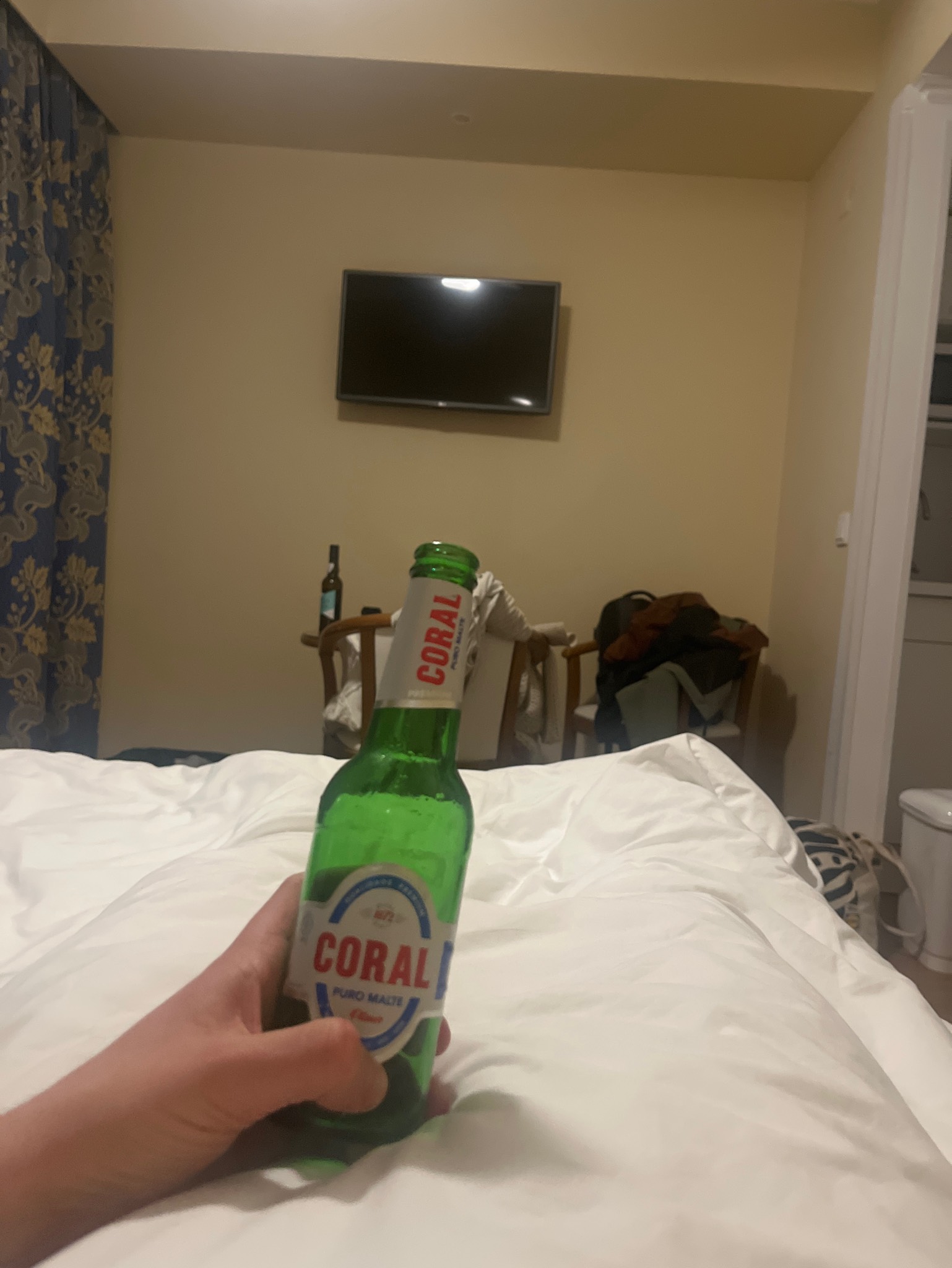 Coral Puro Malte Pilsner, Empresa De Cervejas Da Madeira