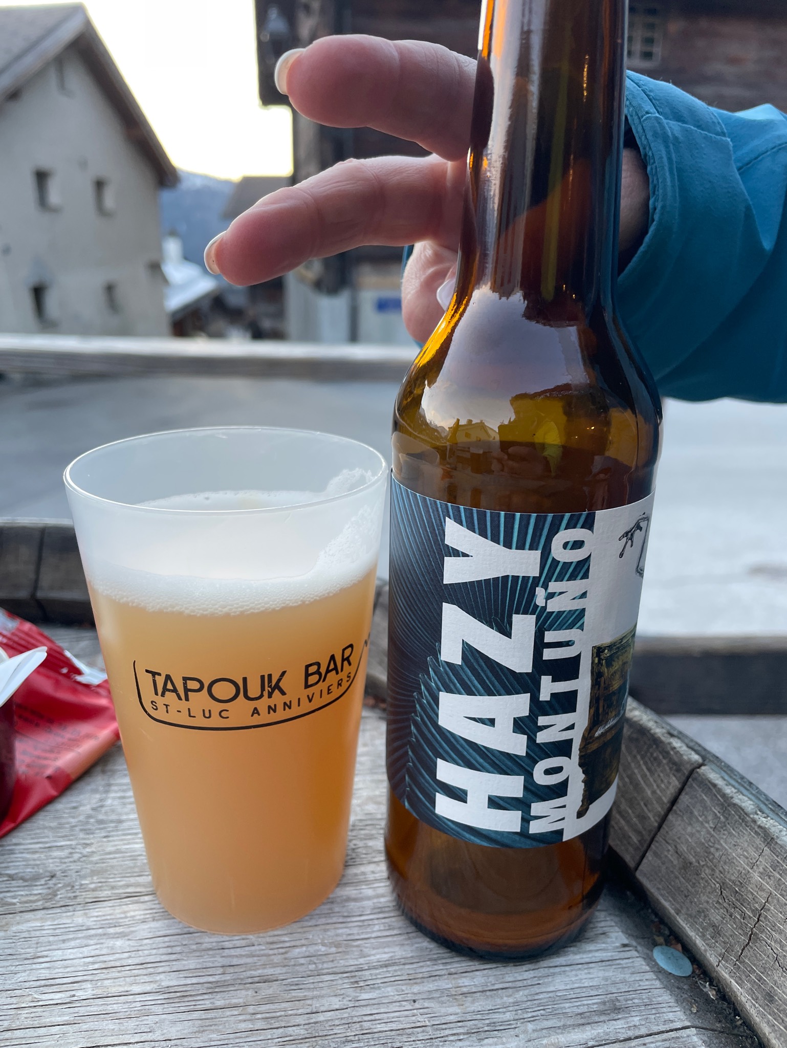 Hazy Montuño, La Music'ale