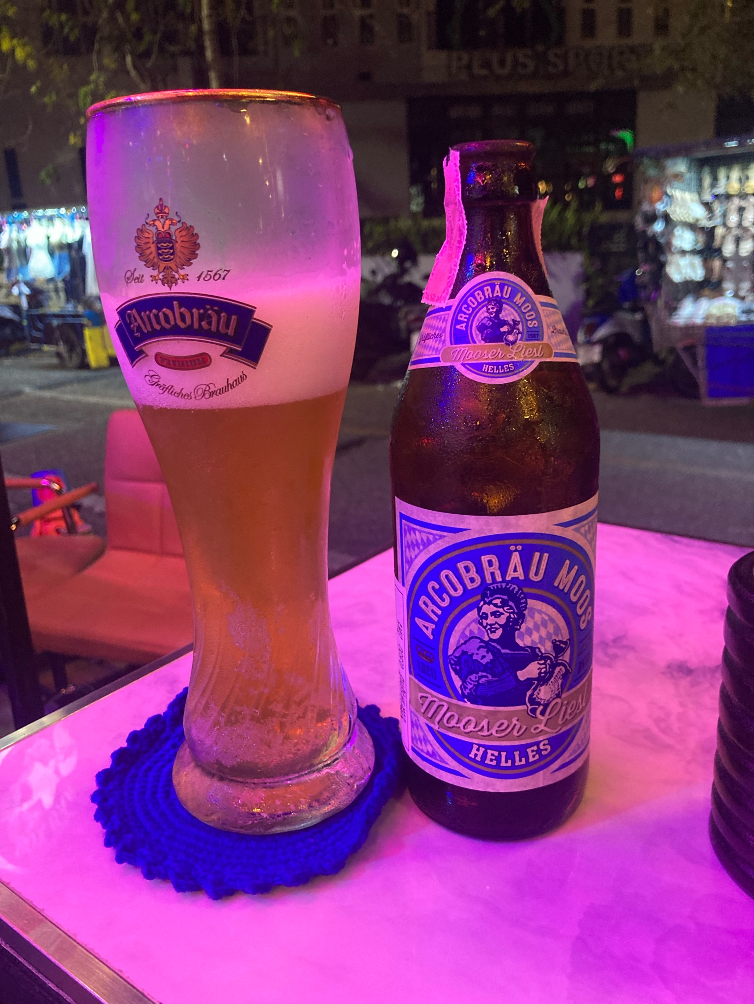 Mooser Liesl Helles, Arcobräu Gräfliches Brauhaus