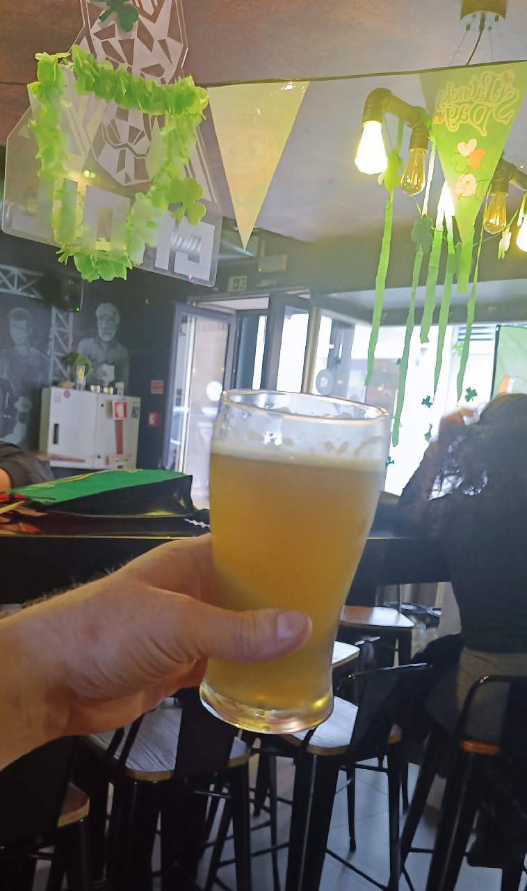 Sour De Quatro Folhas, Cerveja Canil