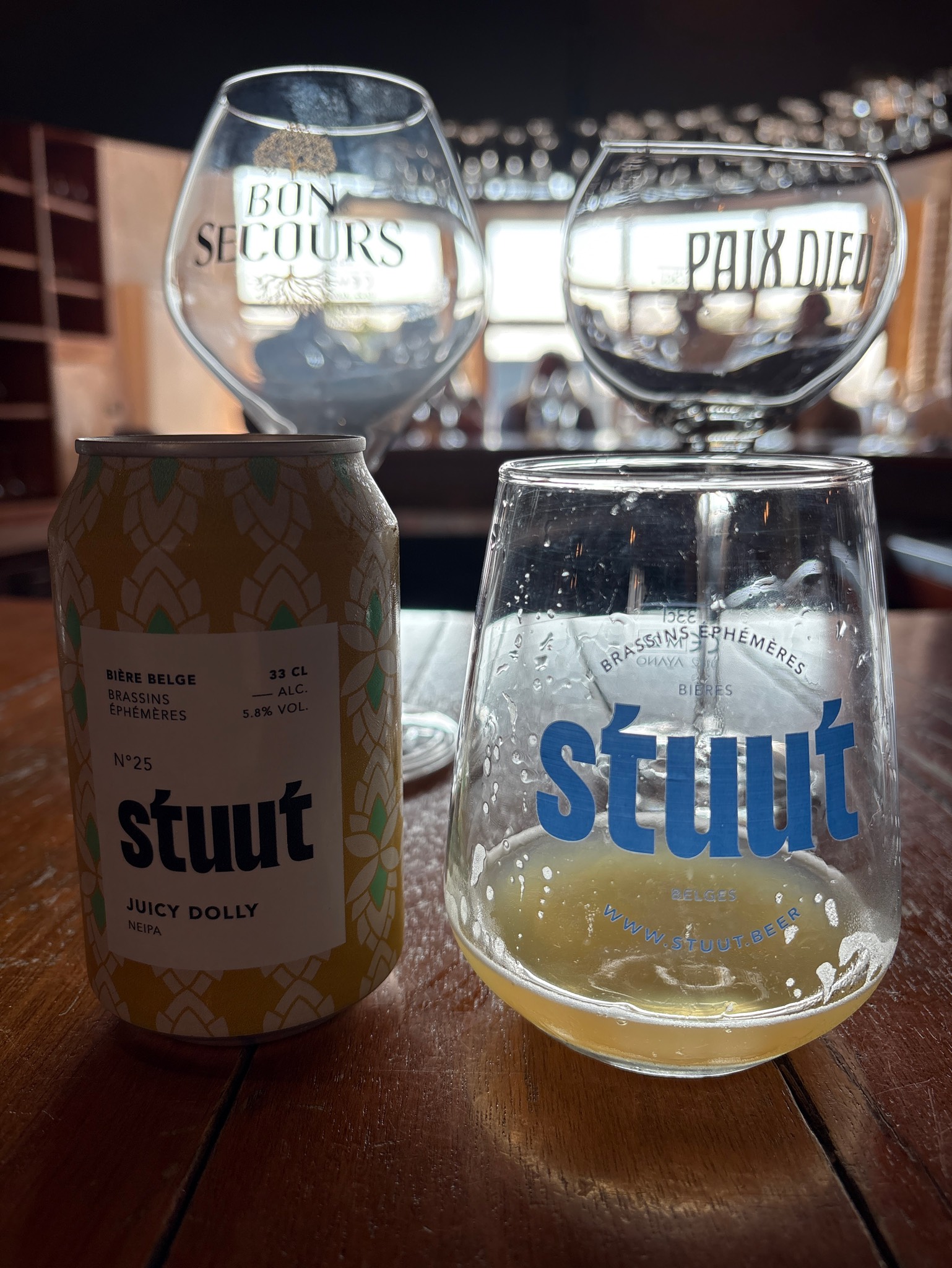 Stuut #25 - Juicy Dolly, Belgium
