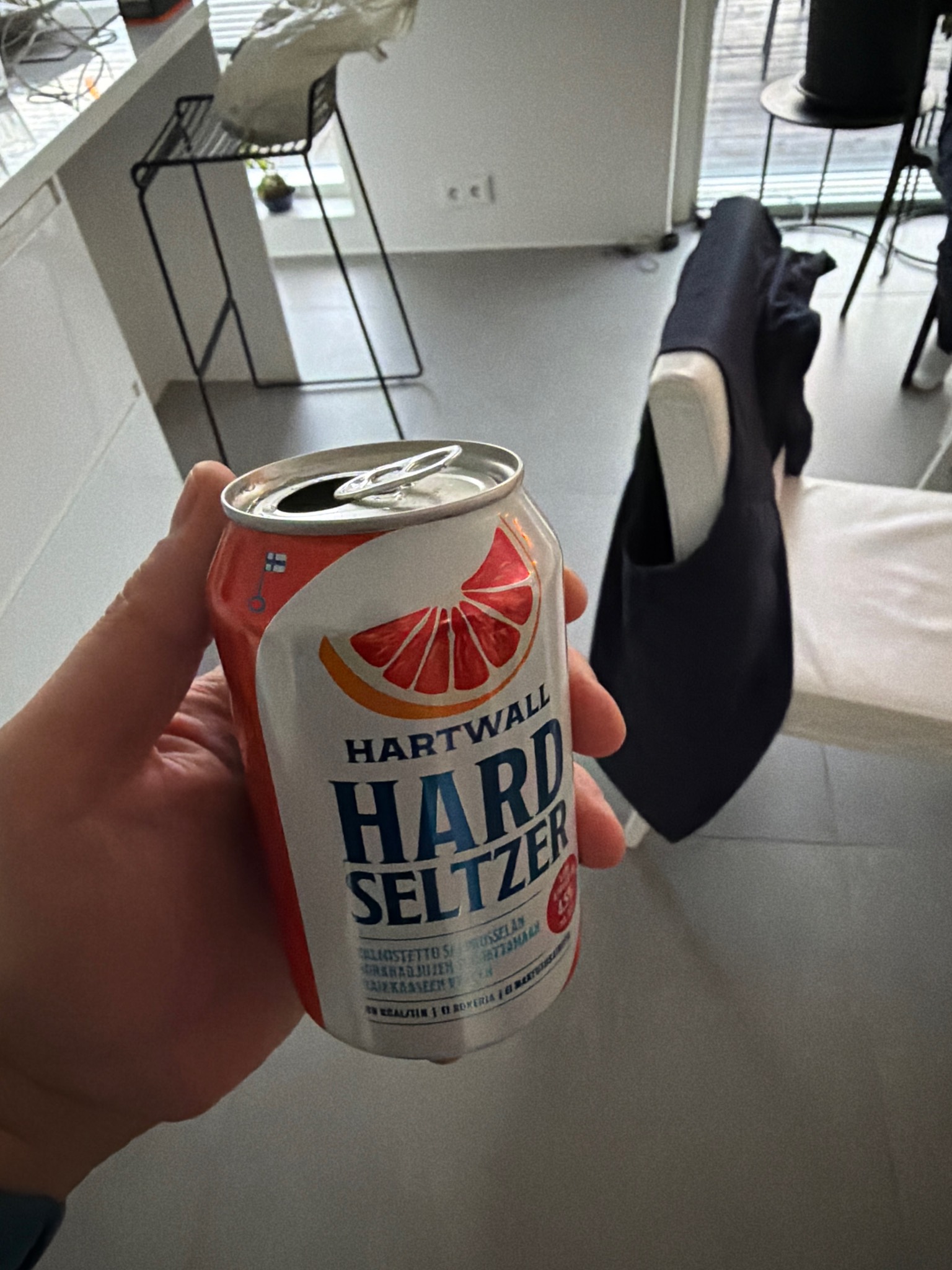 Hartwall Hard Seltzer Veriappelsiini, Finland