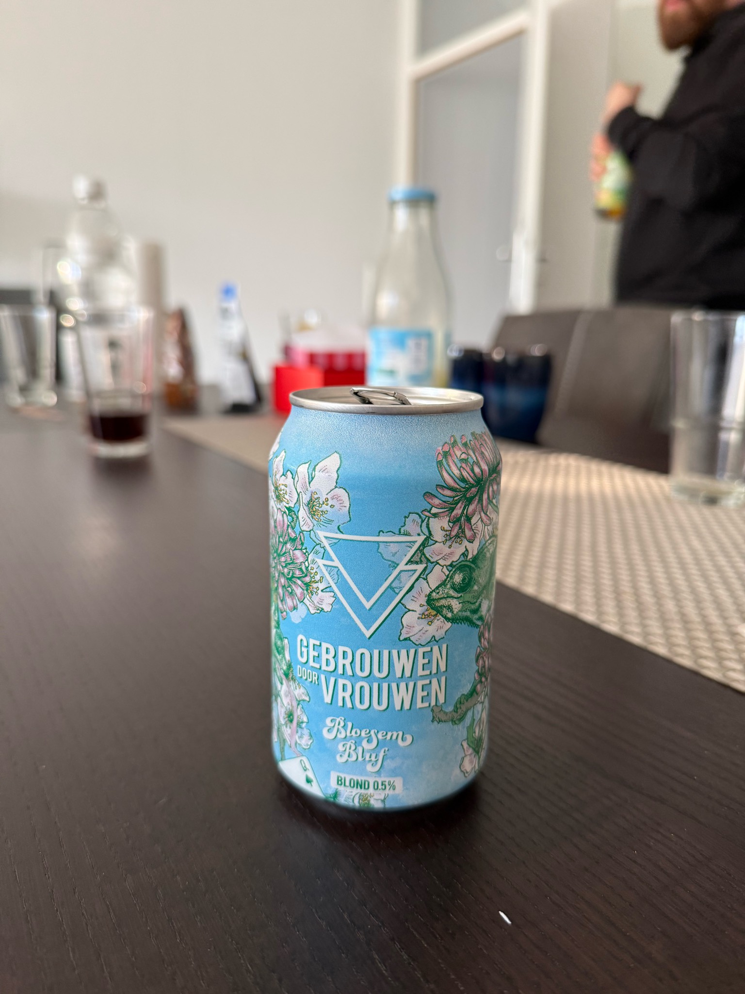 Bloesem Bluf, Gebrouwen Door Vrouwen