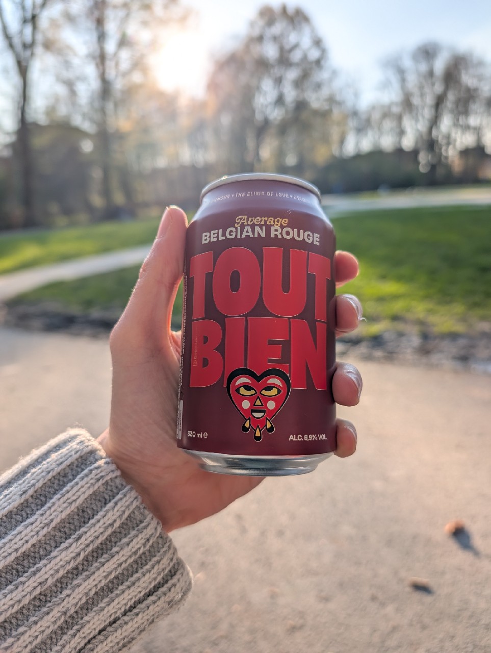 Tout Bien Rouge, Tout Bien