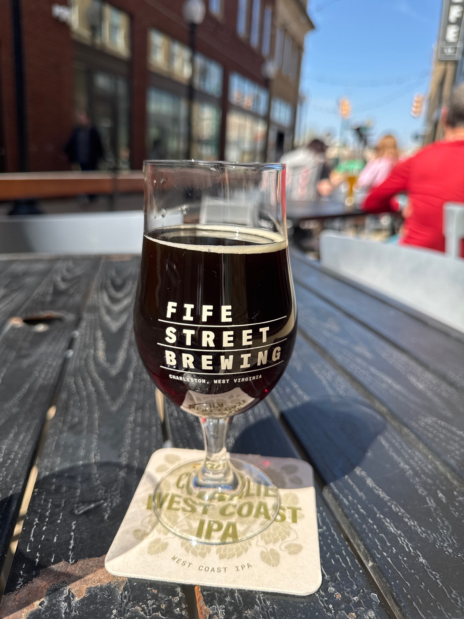 Wvee heavy, Fife street