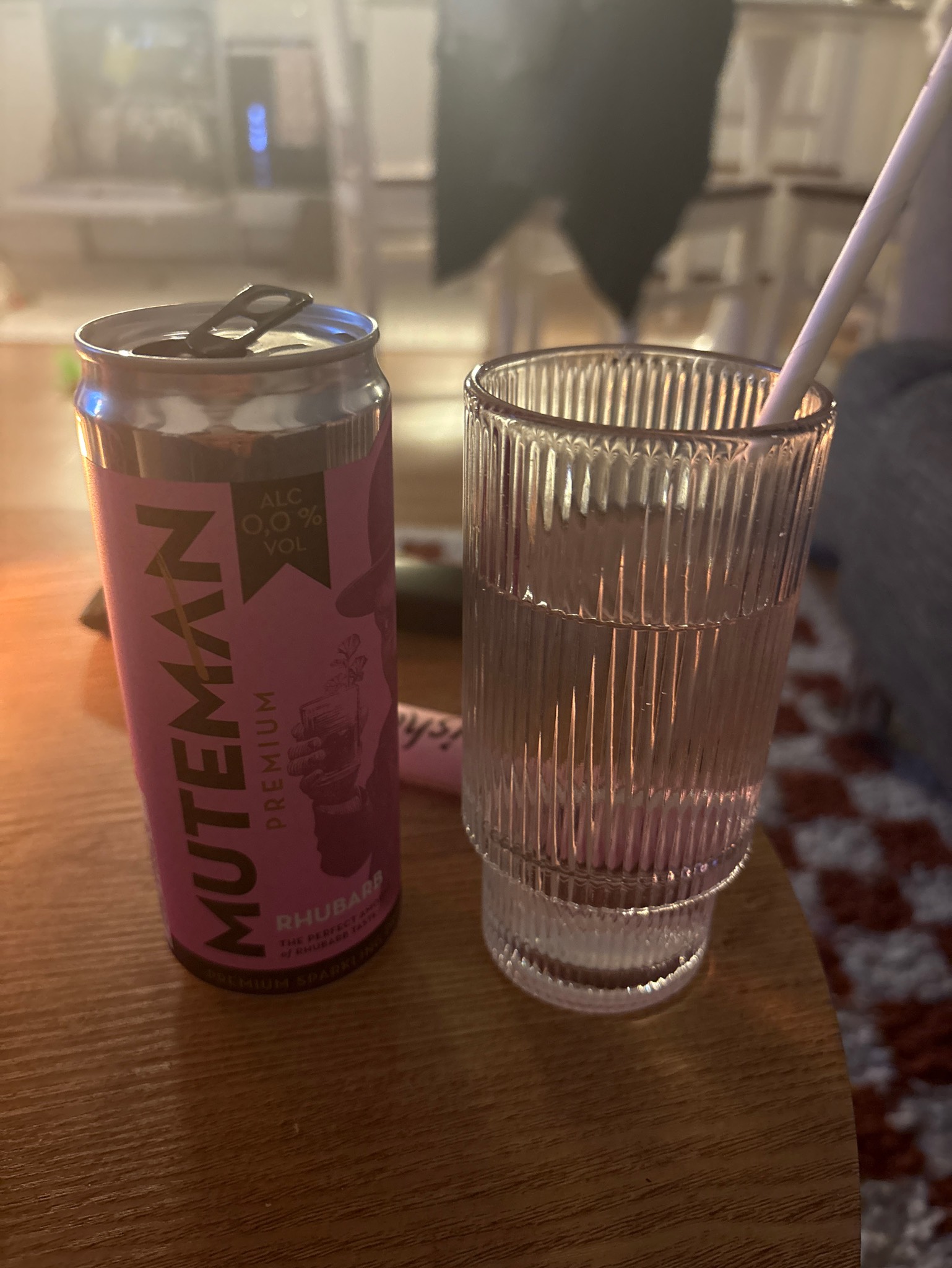 Muteman Premium Rhubarb, Finland