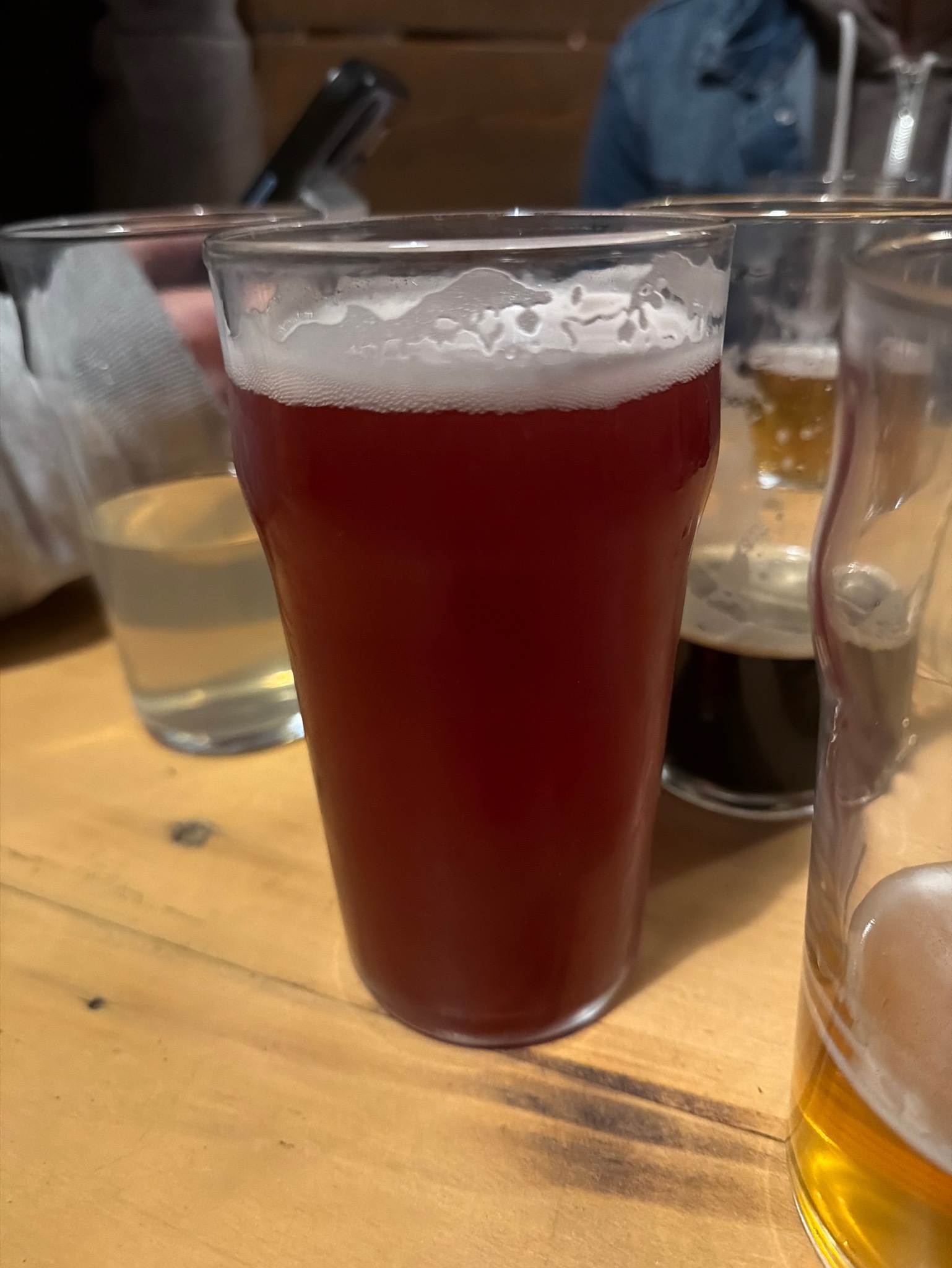 Surfer Rosa, Distrikt Beer