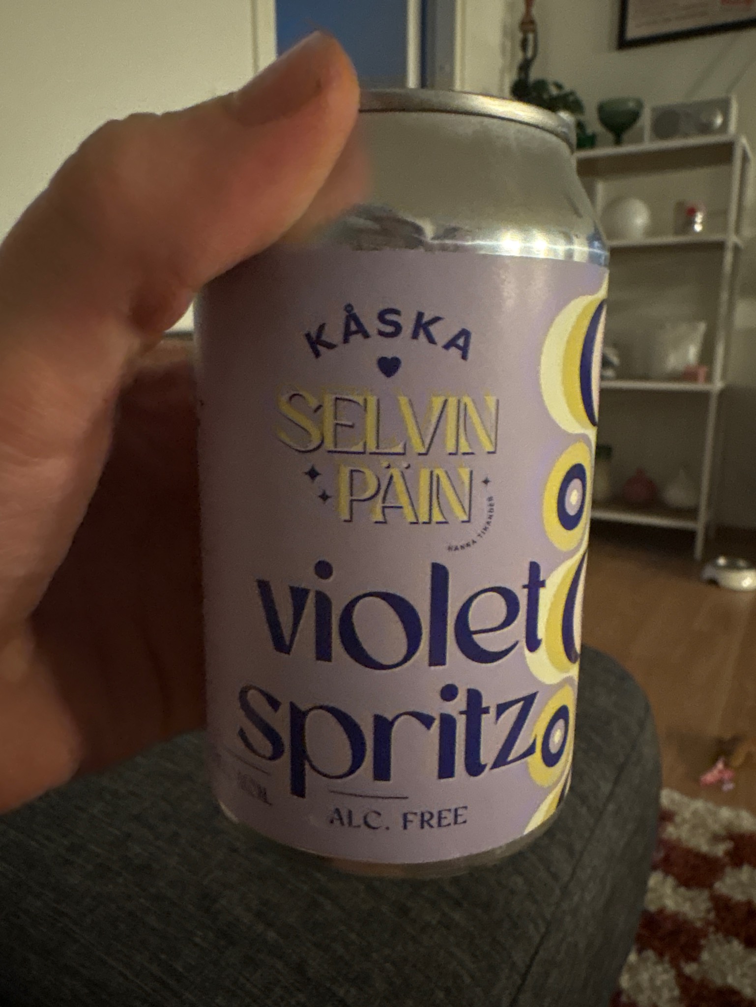 Selvin Päin Violet Spritz, Finland