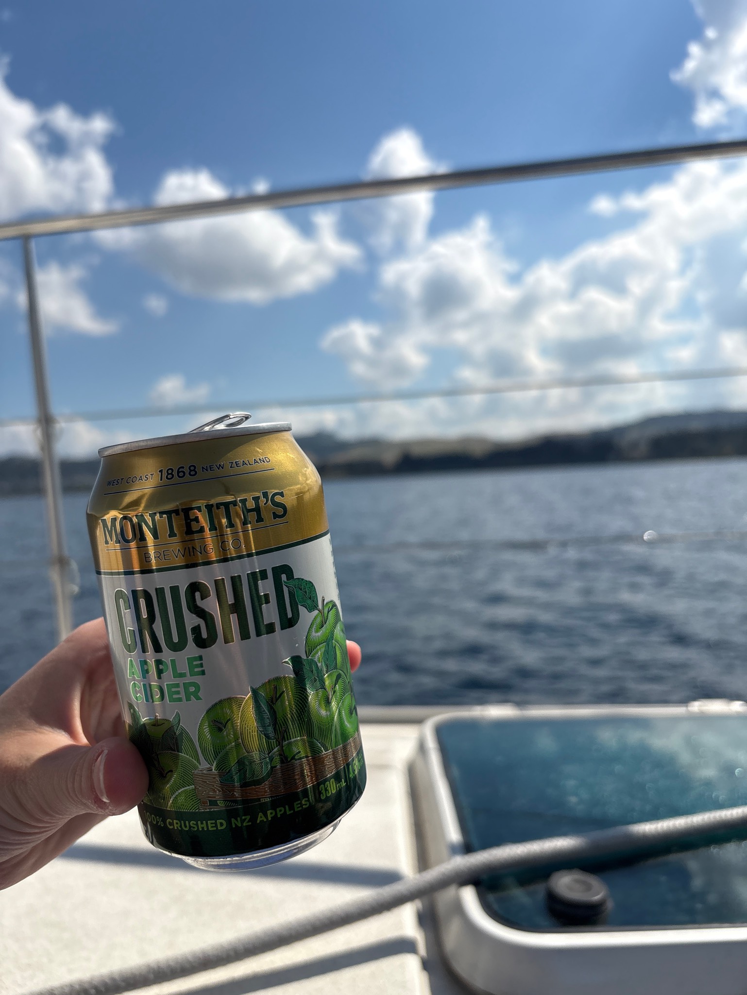 Monteith's Crushed Apple Cider, Monteiths Brewing Co. (DB Breweries)