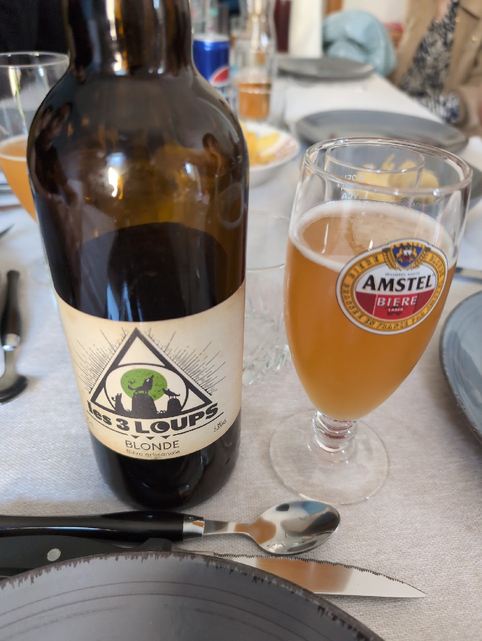 Les 3 Loups Blonde, Les 3 Loups