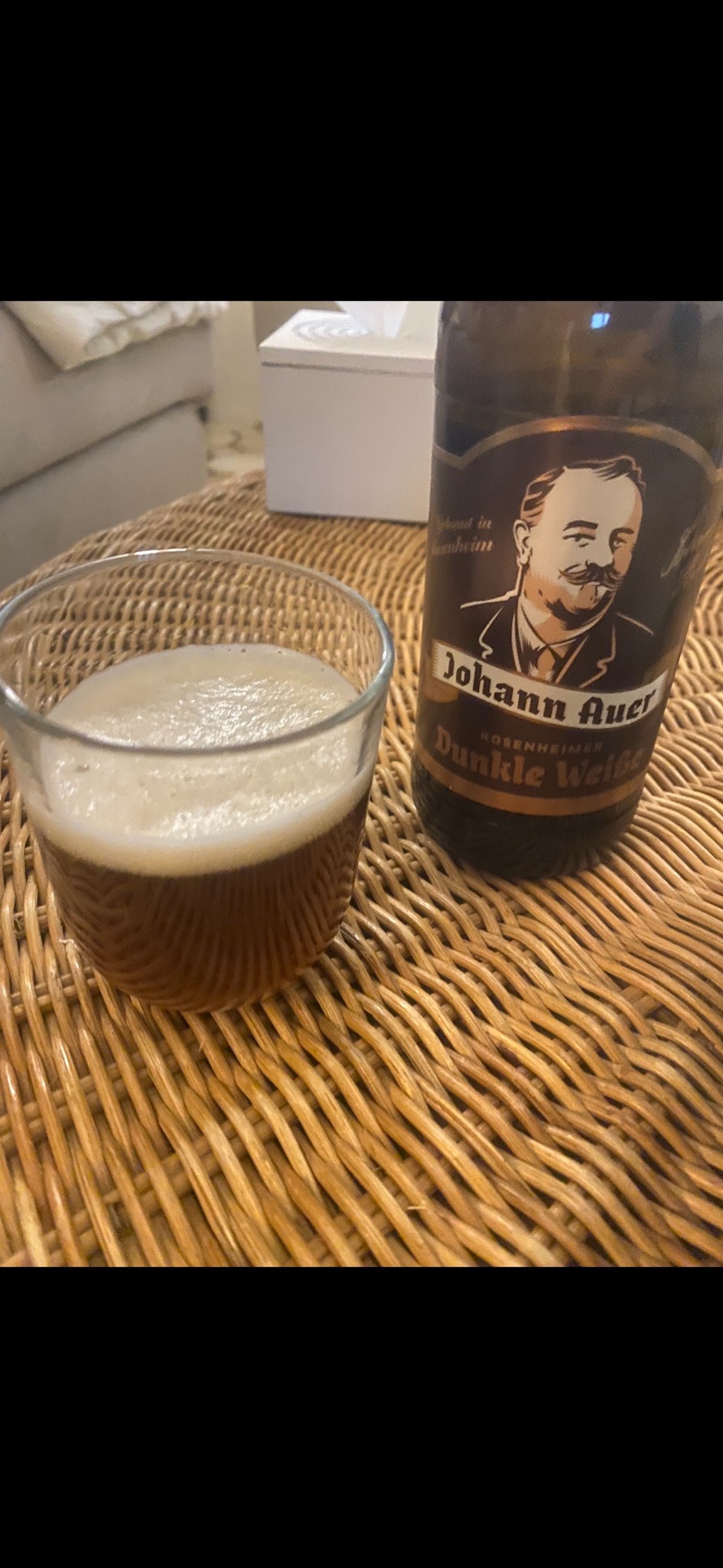 Johann Auer Rosenheimer Dunkle Weiße, Auerbräu Rosenheimer Spezialitätenbrauerei (Paulaner Brauerei)