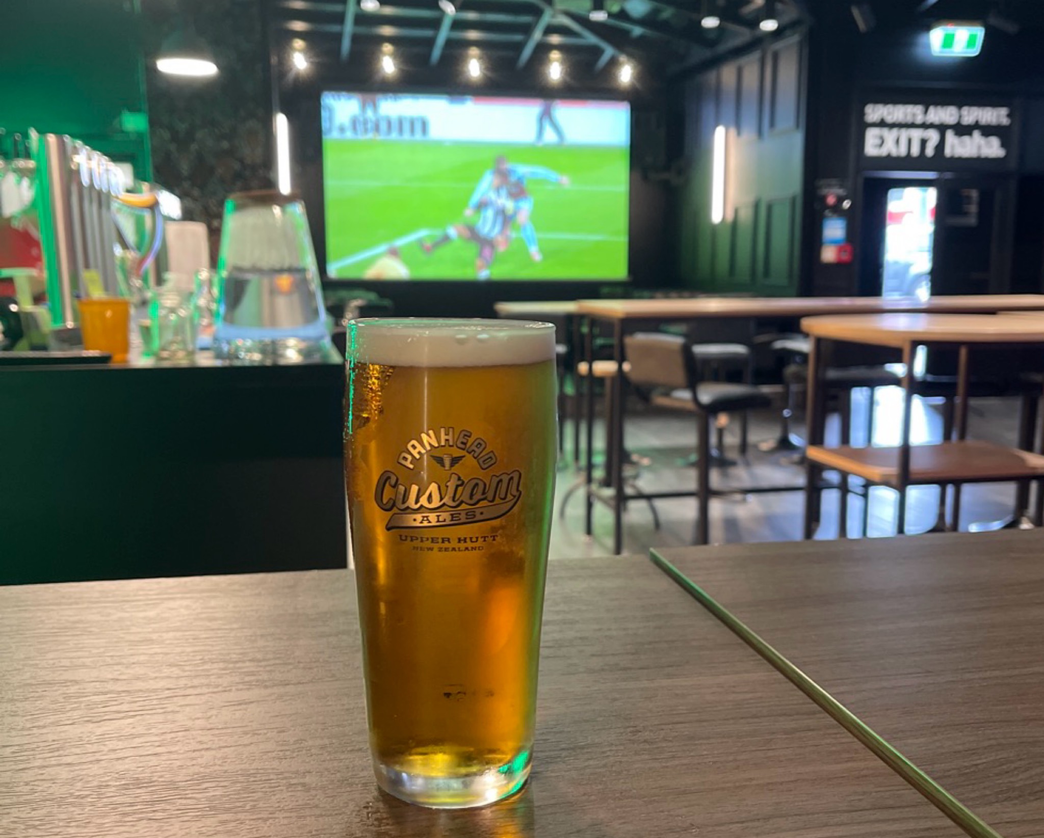 Supercharger APA, Panhead Custom Ales (Lion Breweries)