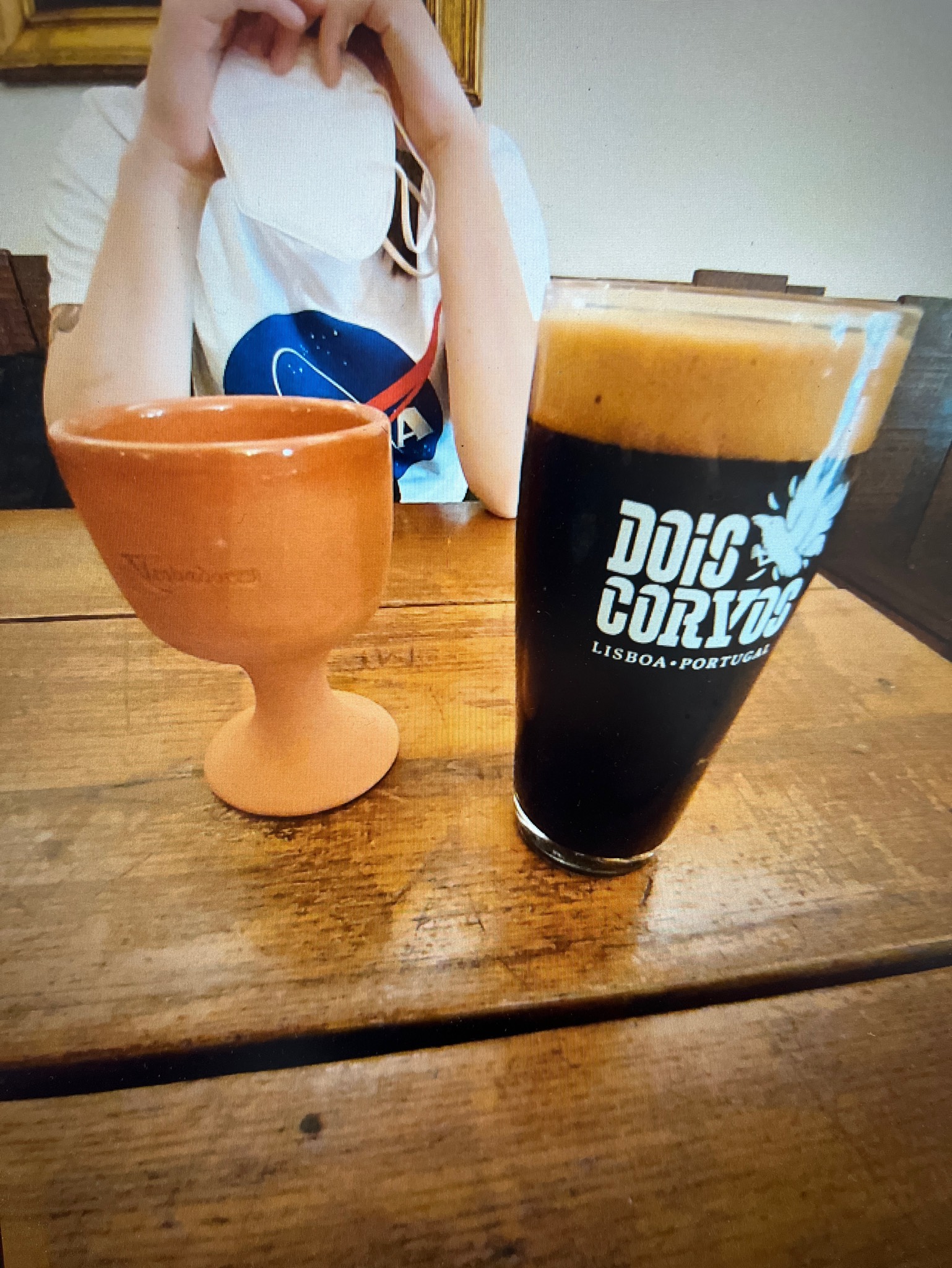 Dois corvos X Jagora 2nd Anniversary, Portugal