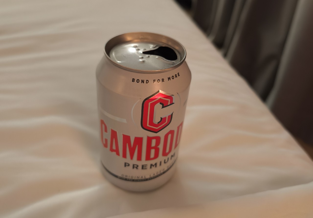 Cambodia / Cambodia Lager / ស្រាបៀរ កម្ពុជា, Khmer Brewery