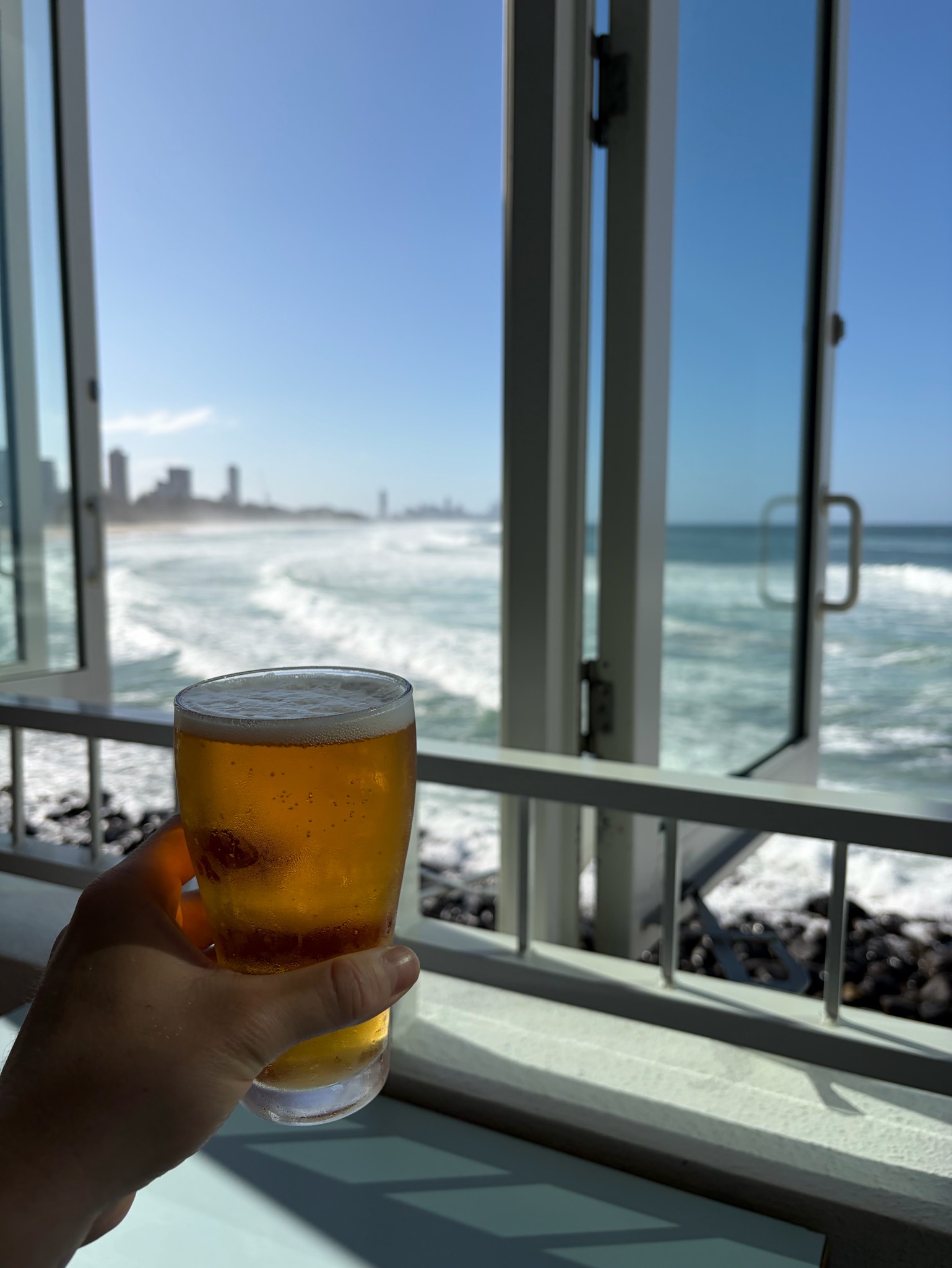 Hahn Superdry 4.6%, Hahn Brewing Company (Lion Co.)