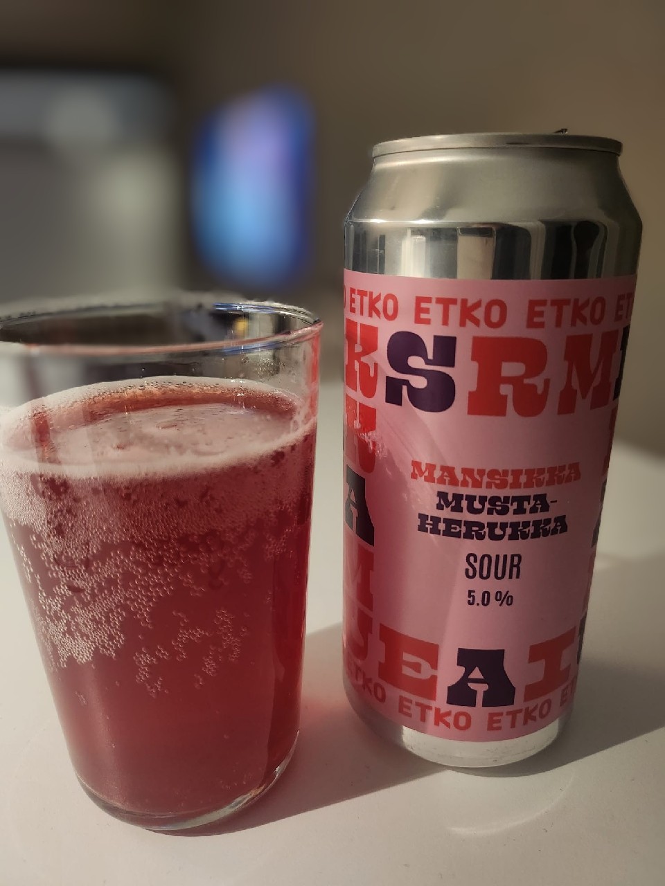 Mansikka Mustaherukka Sour, Finland
