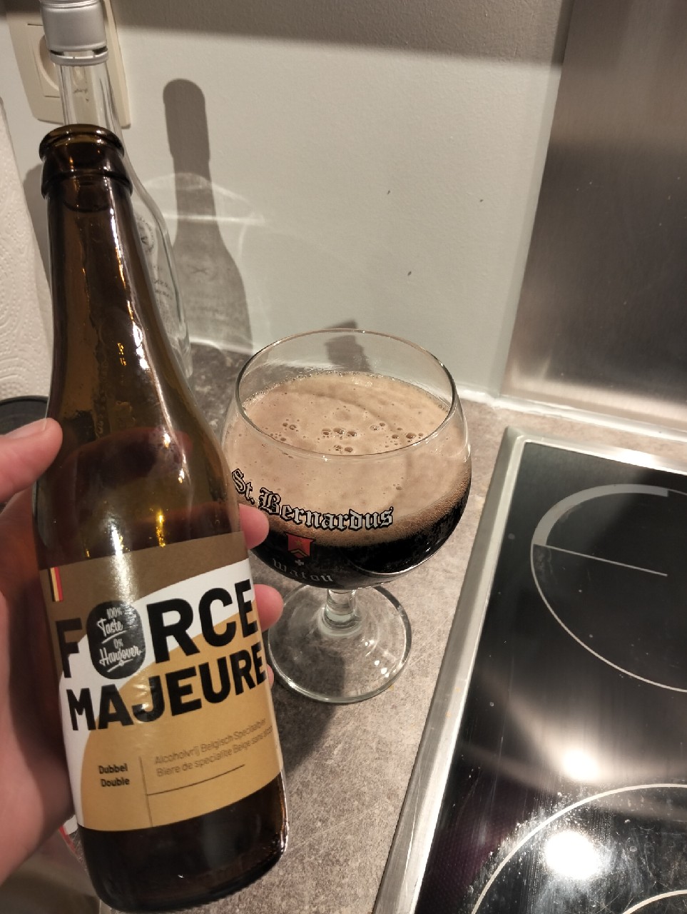 Bruin, Force Majeure