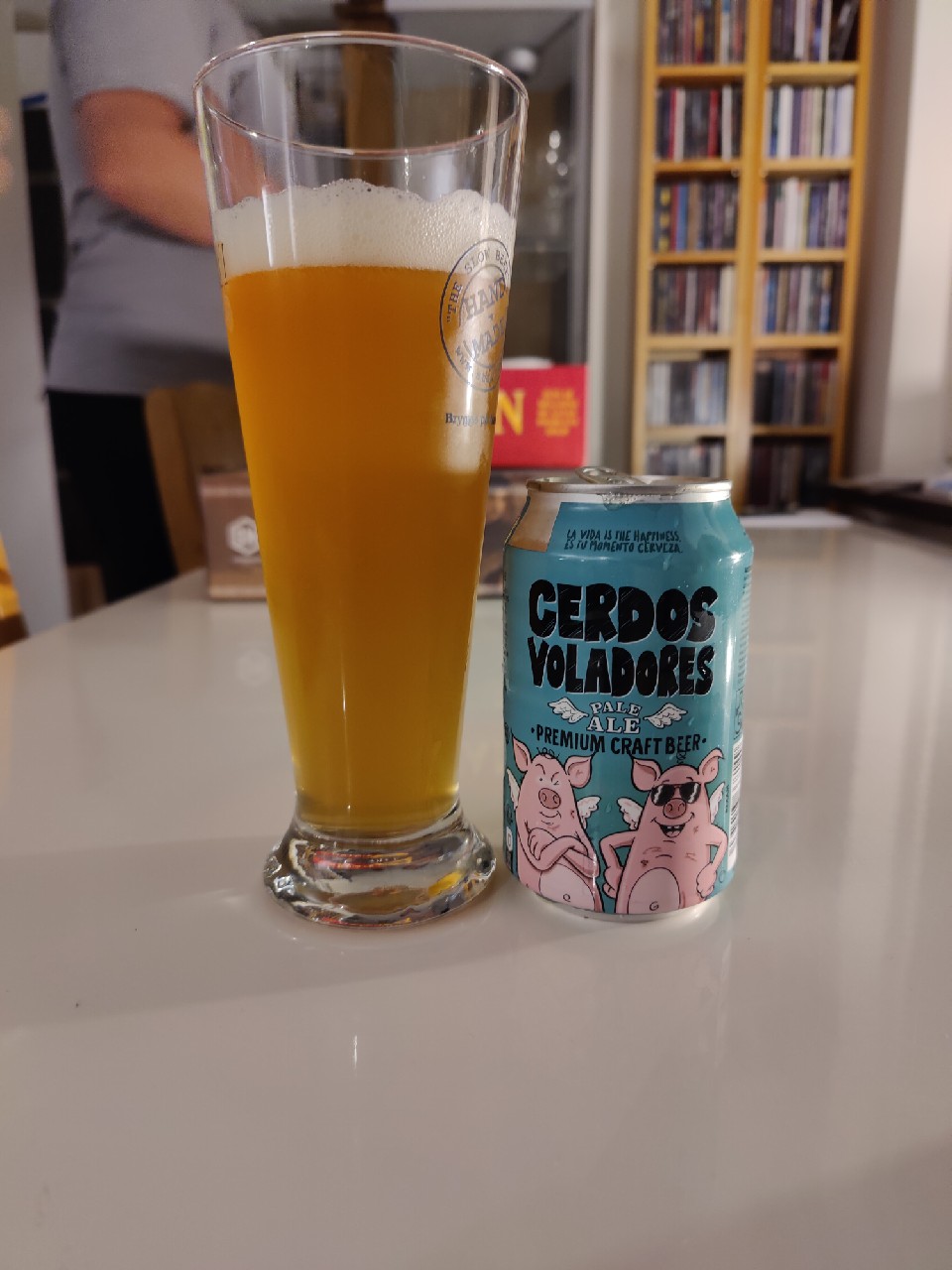 Cerdos Voladores Pale Ale, Barcelona Beer Company