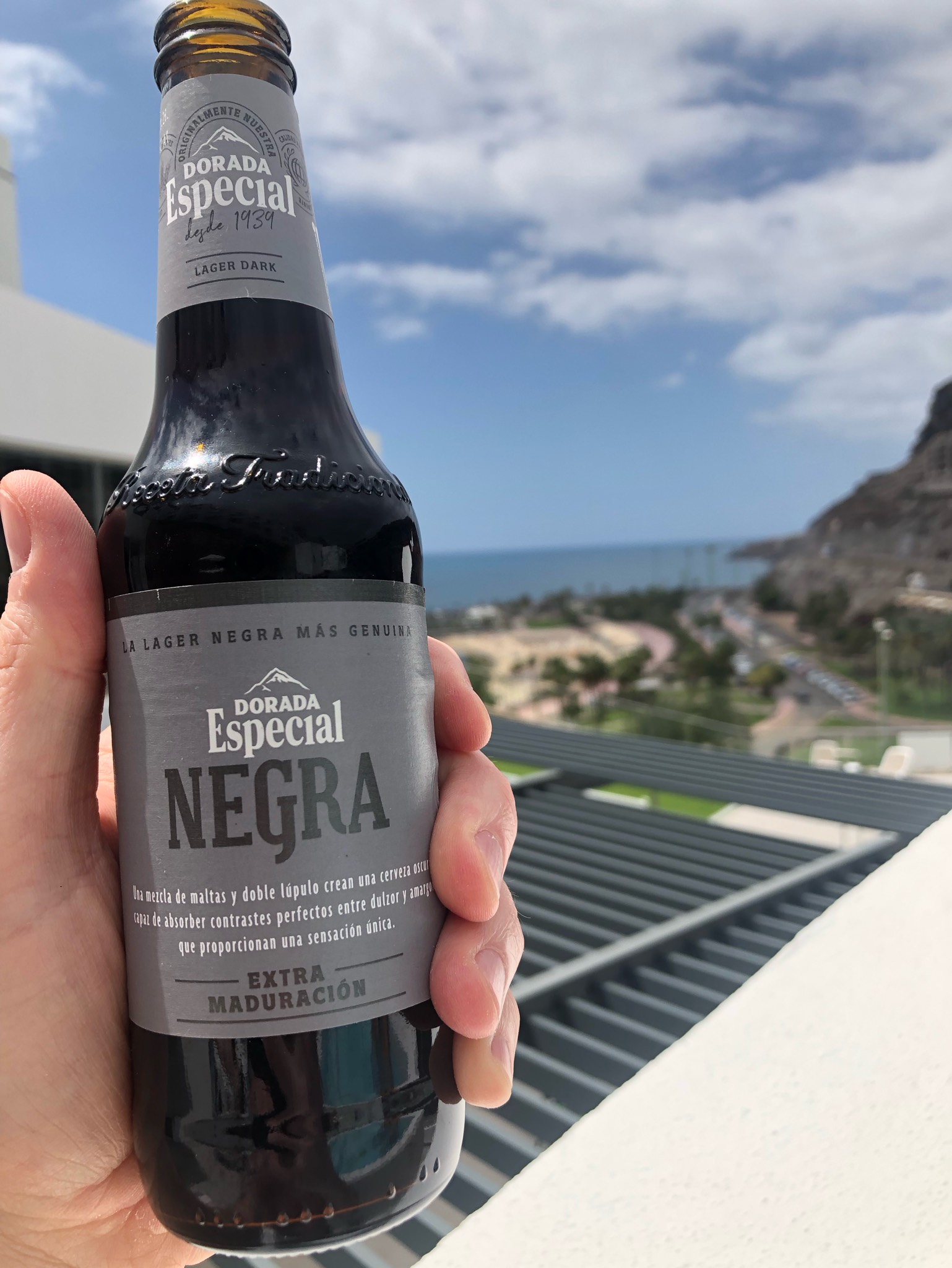 Dorada Especial Esencia Negra, Compañia Cervecera de Canarias (SABMiller)