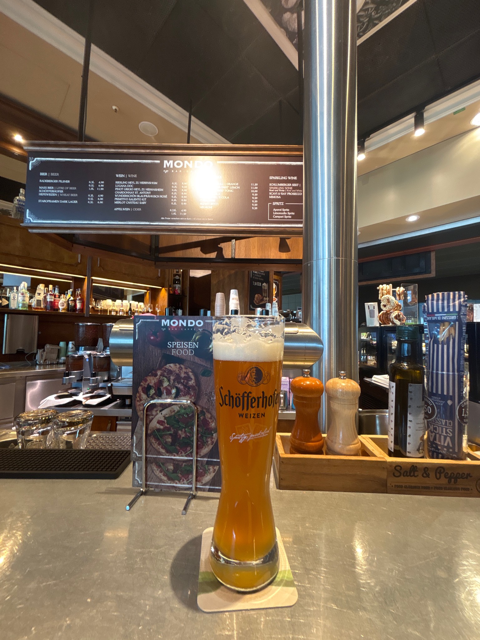 Schöfferhofer Hefeweizen, Schöfferhofer Weizenbier GmbH (Radeberger Gruppe)